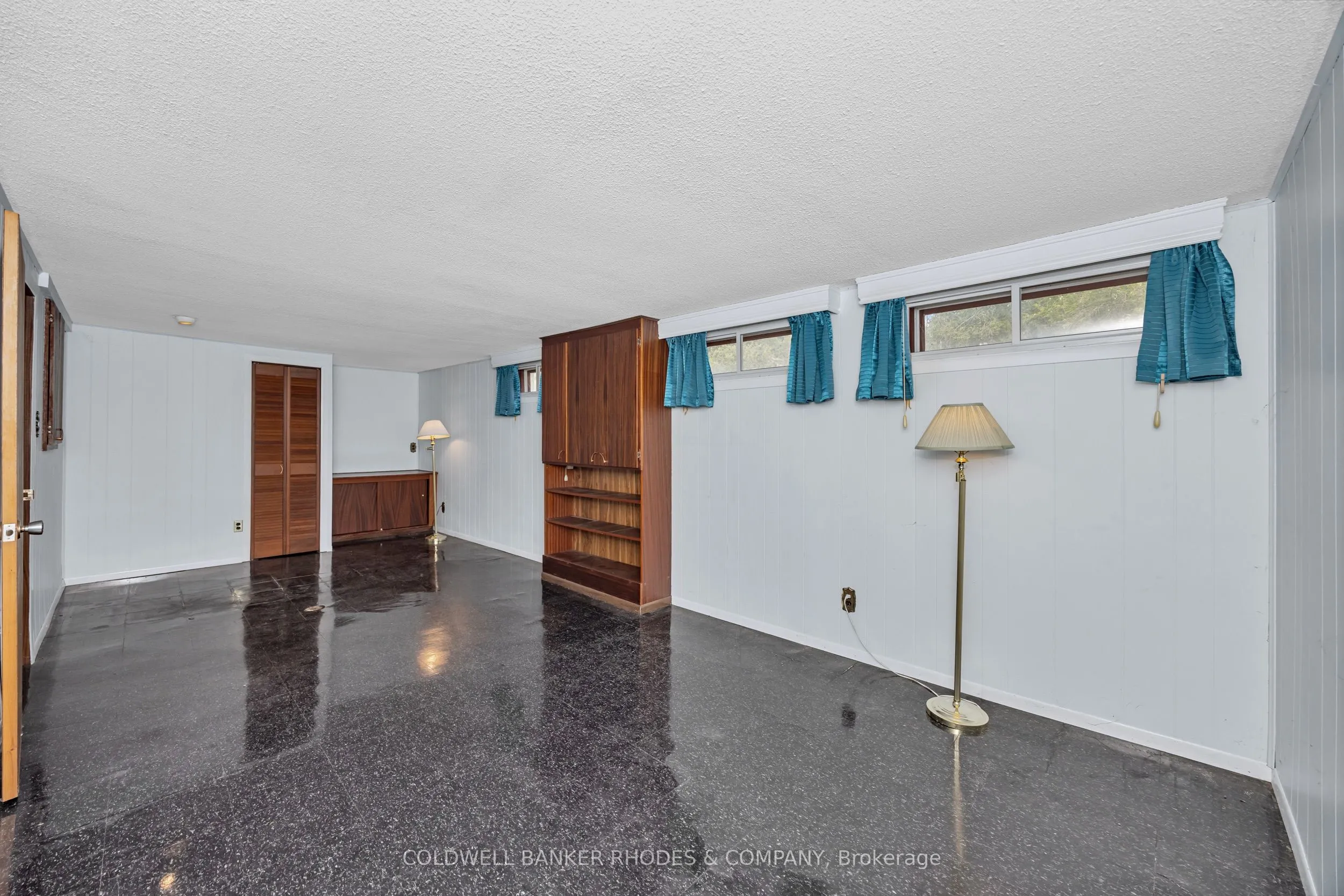 2687 Basswood Crescent