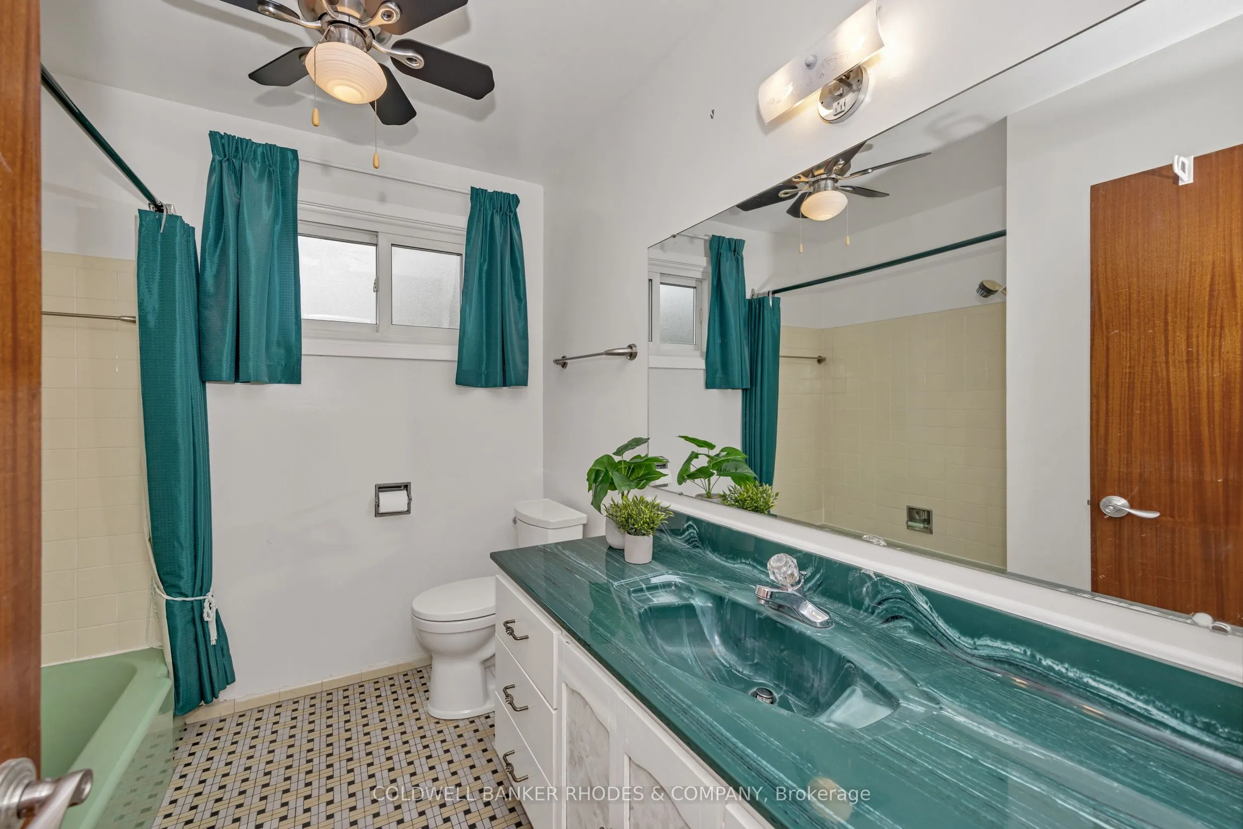 2687 Basswood Crescent