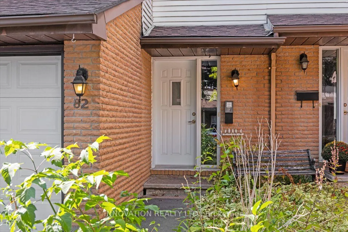 82 Stokes Crescent E, #41