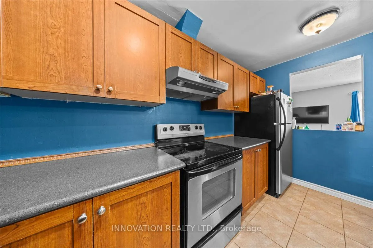 82 Stokes Crescent E, #41