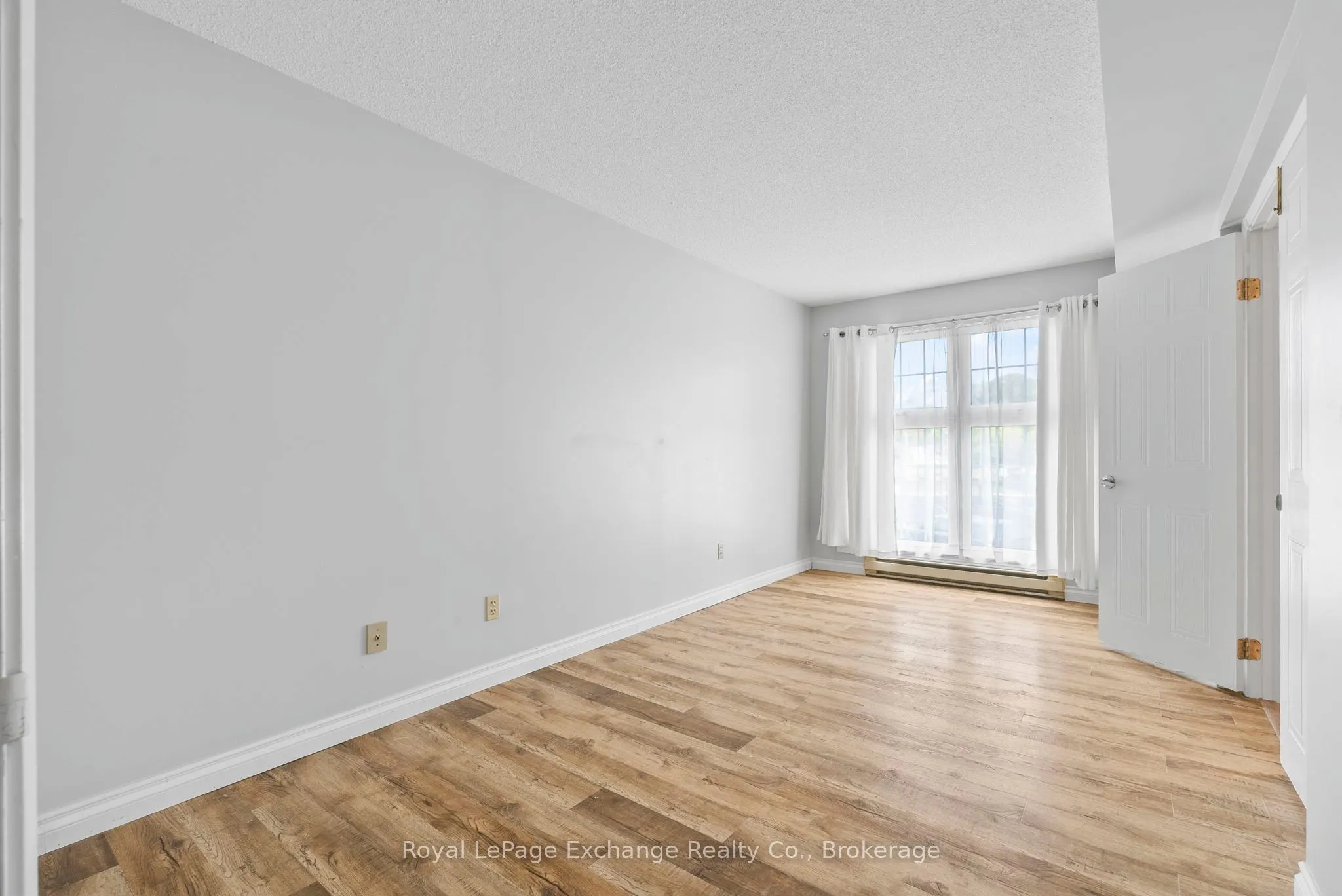 200 Harbour Street, #202
