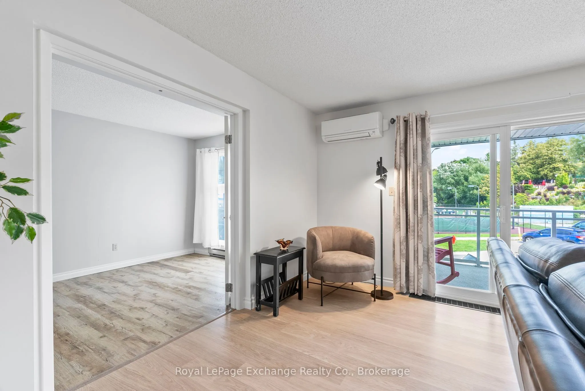 200 Harbour Street, #202