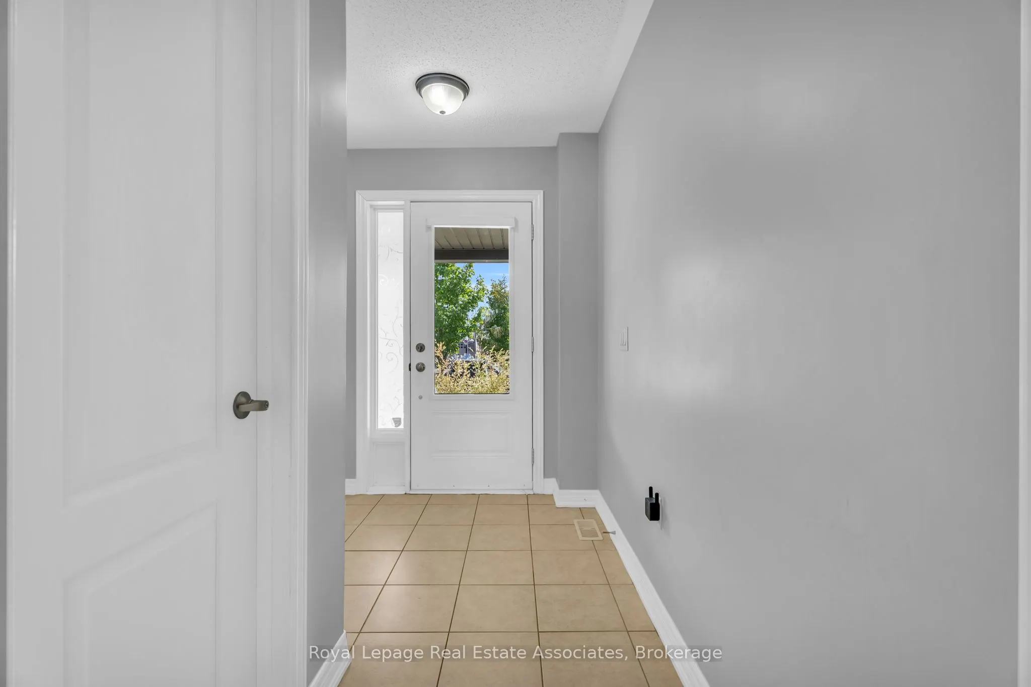 822 Cook Crescent
