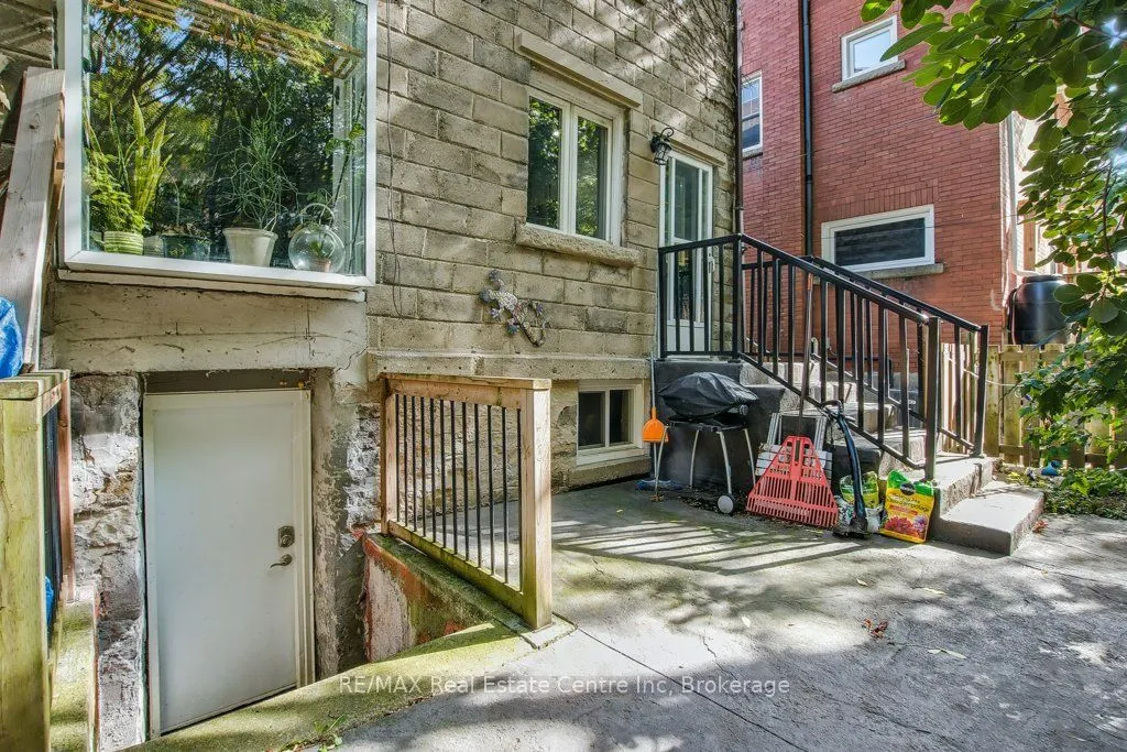 207 Waterloo Avenue