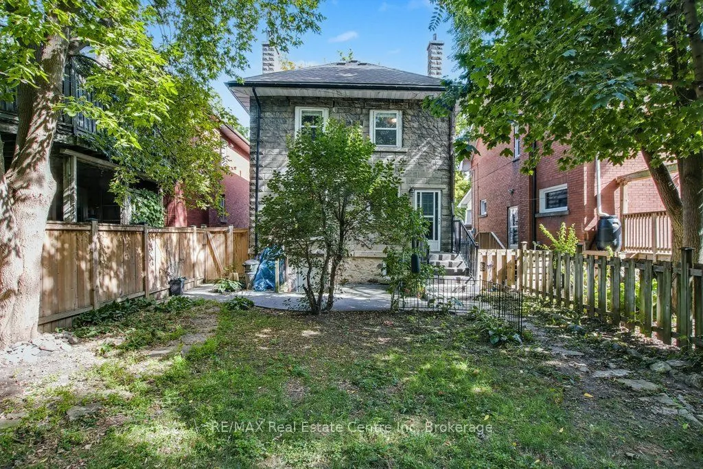 207 Waterloo Avenue