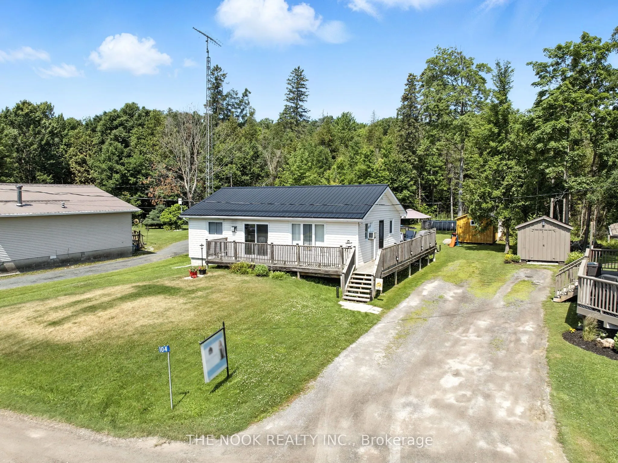 104 Peepy Horn Road