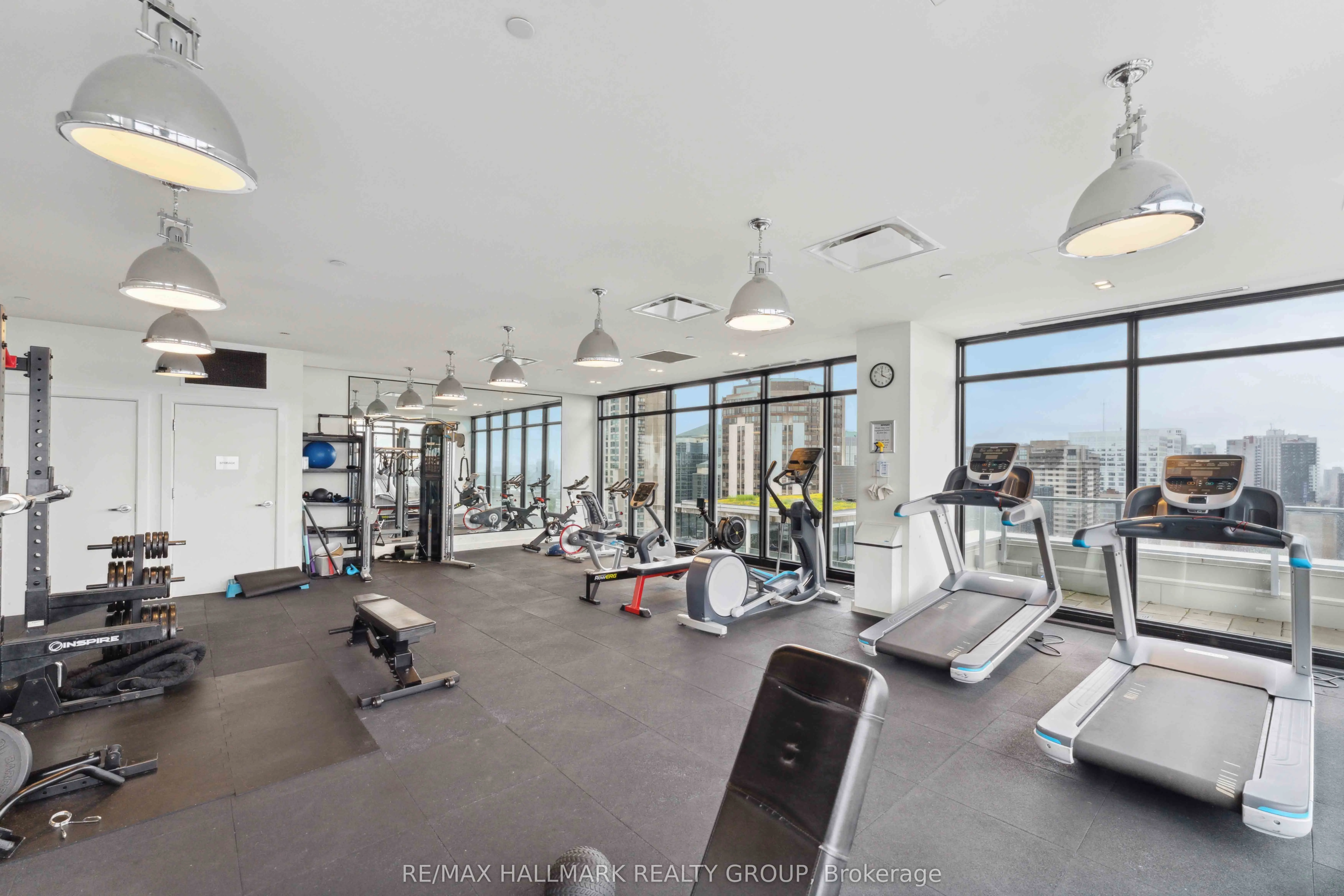 255 BAY Street, #1209