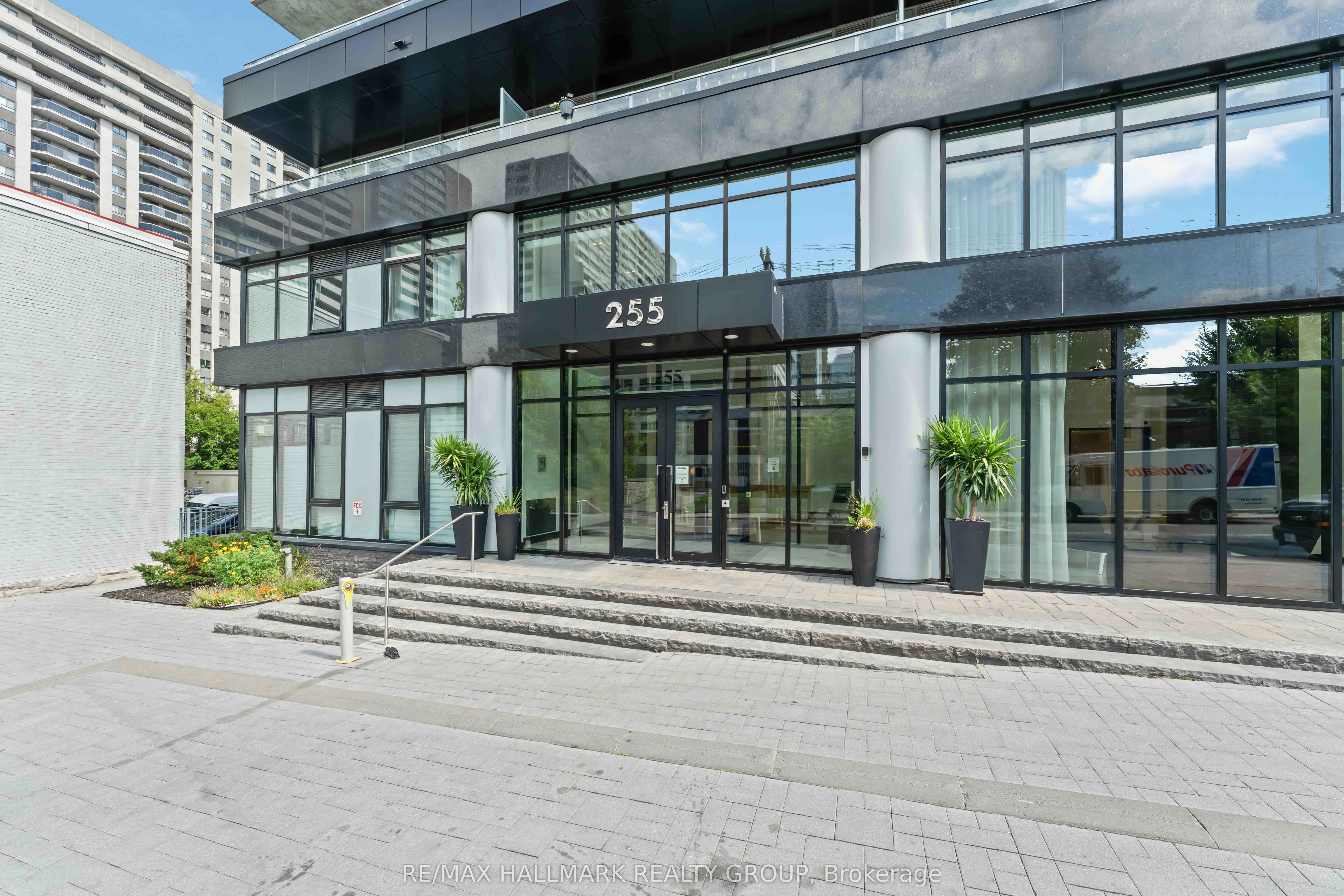 255 BAY Street, #1209