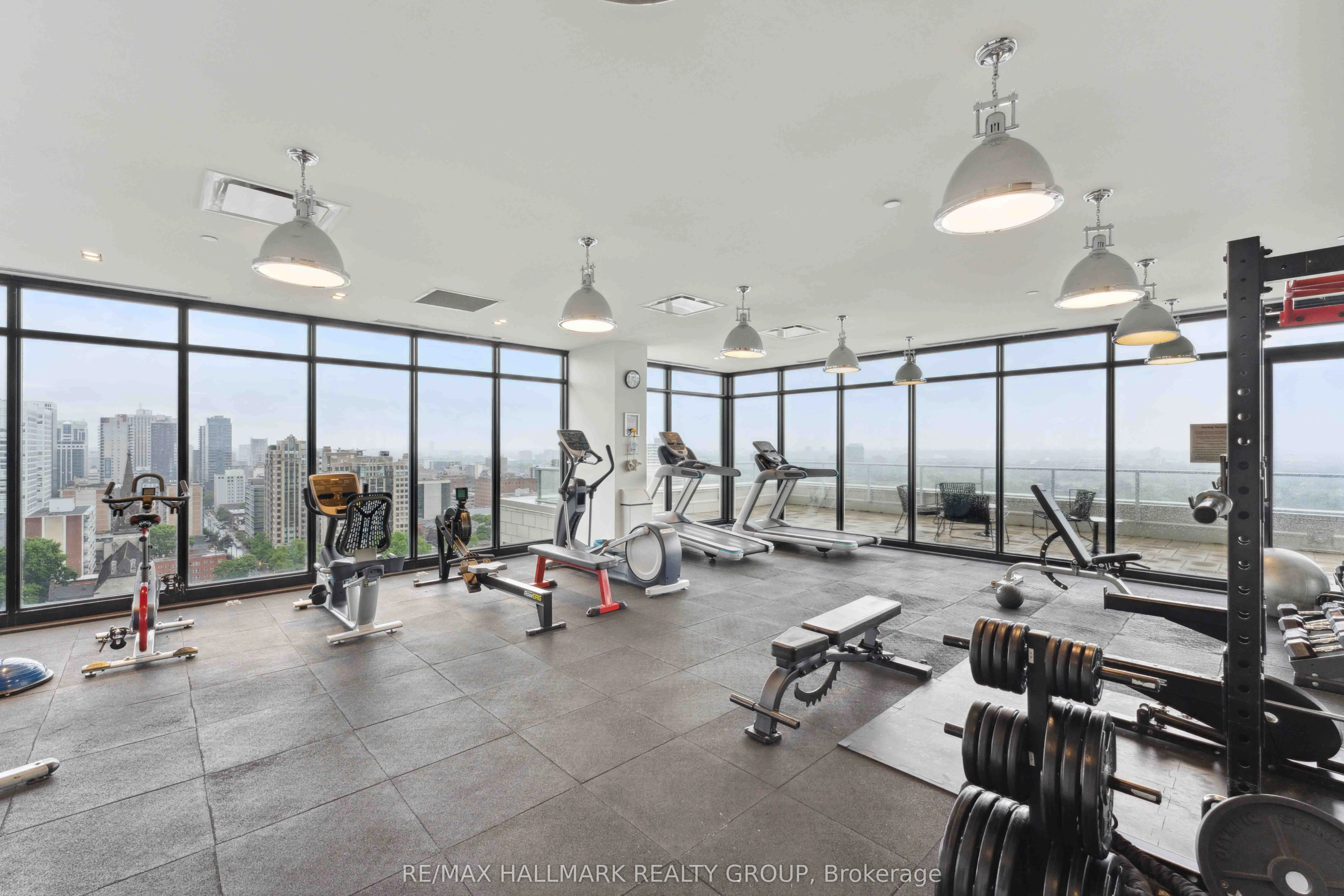 255 BAY Street, #1209
