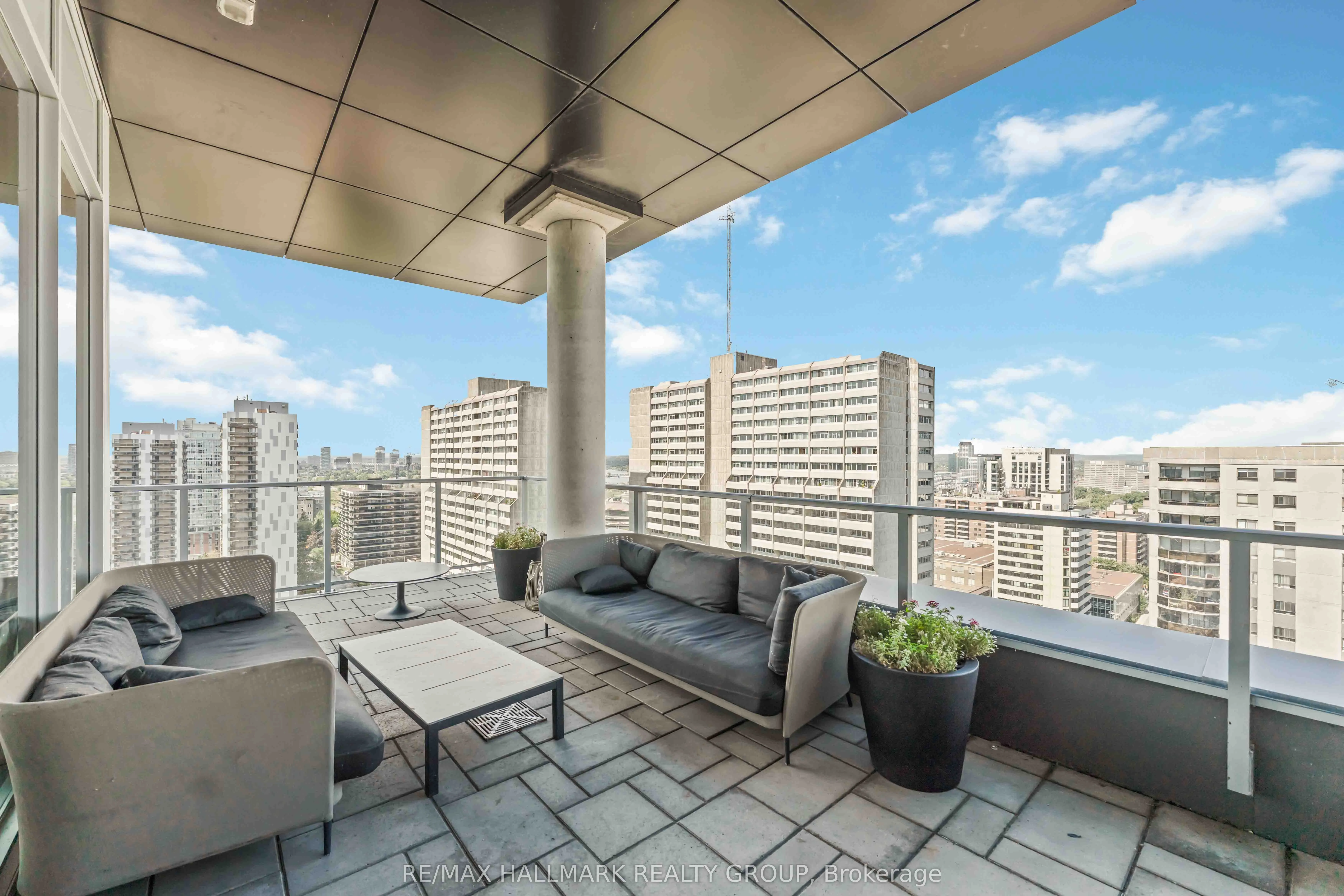 255 BAY Street, #1209