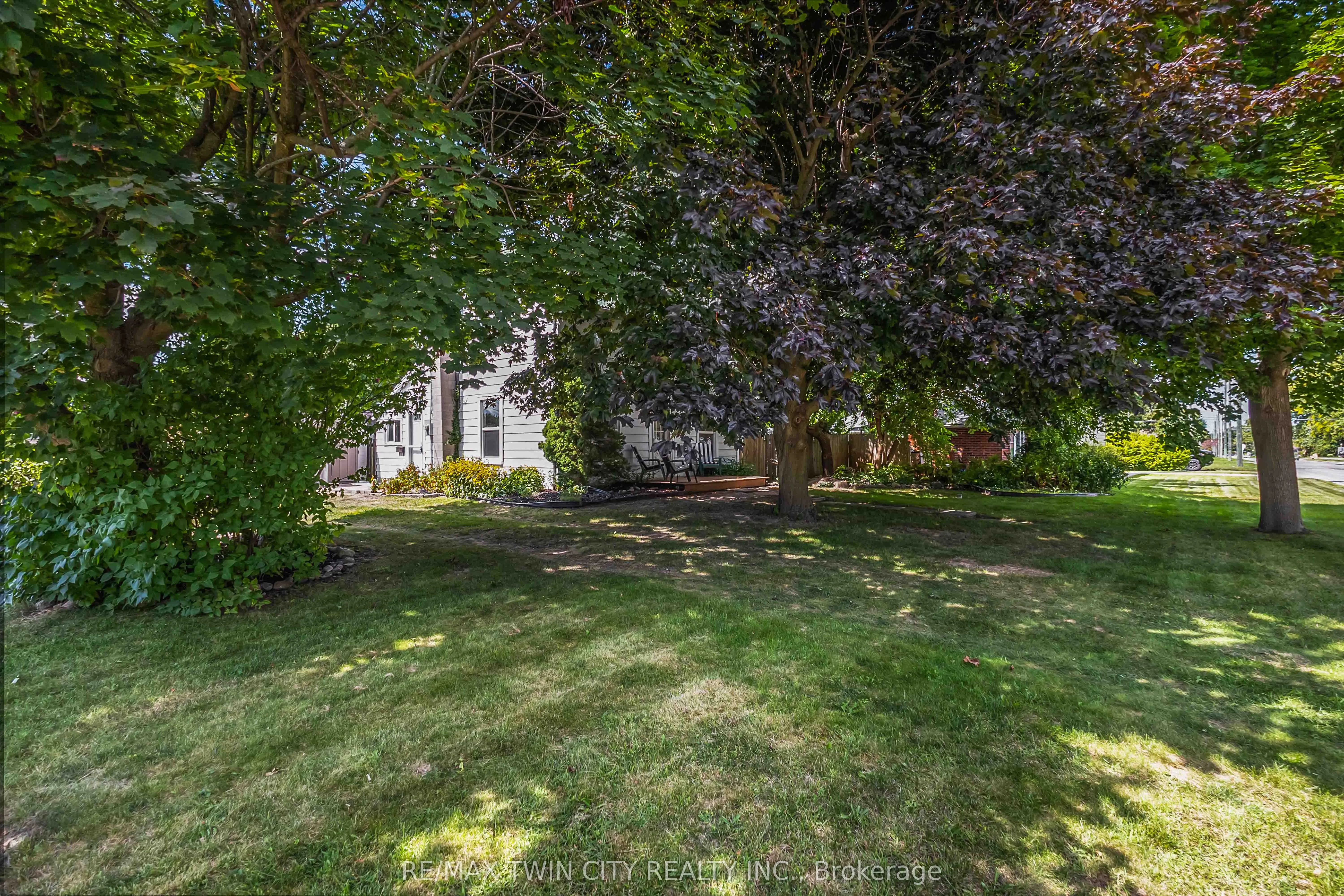 162 Adelaide Street