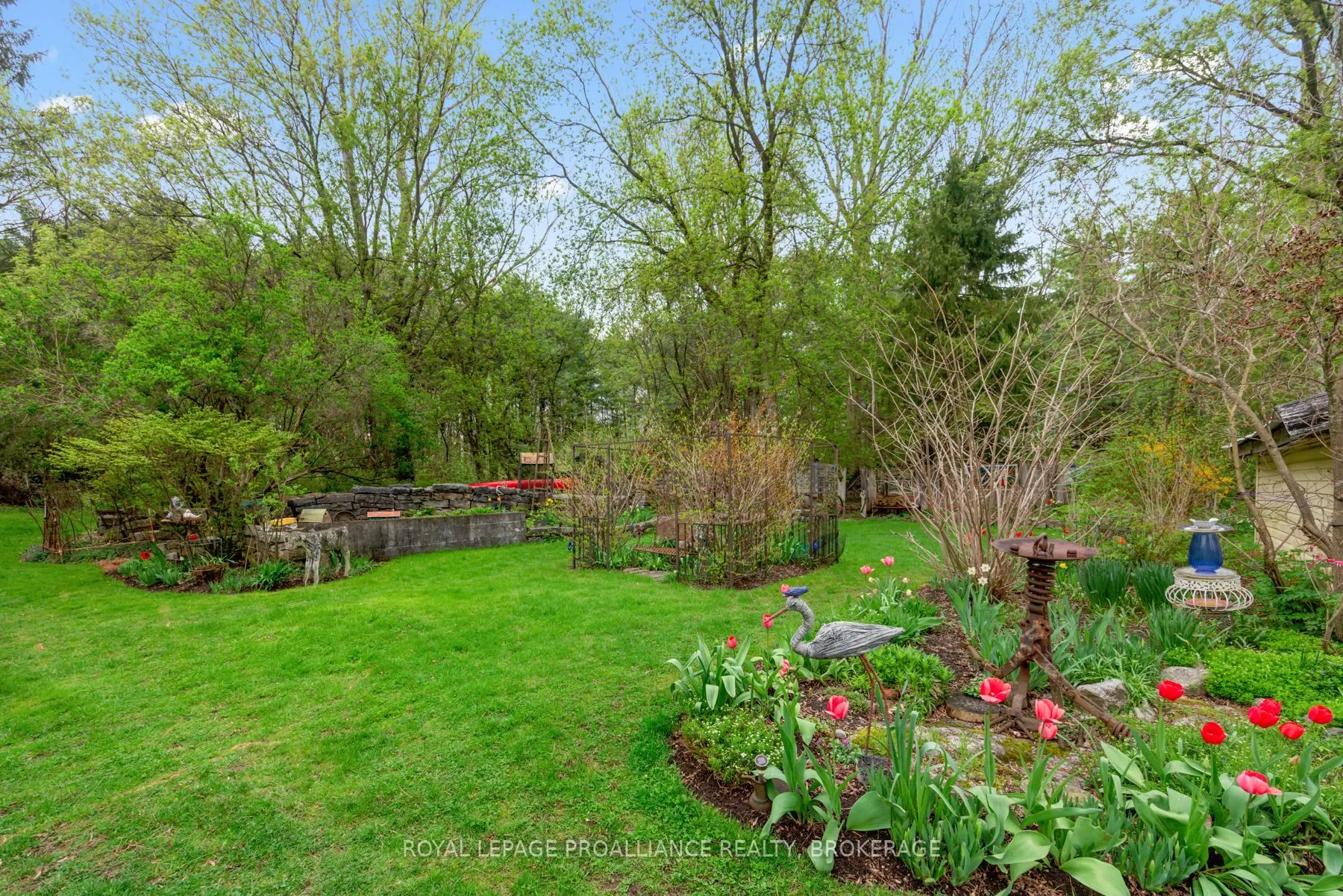 2078 Sunbury Road
