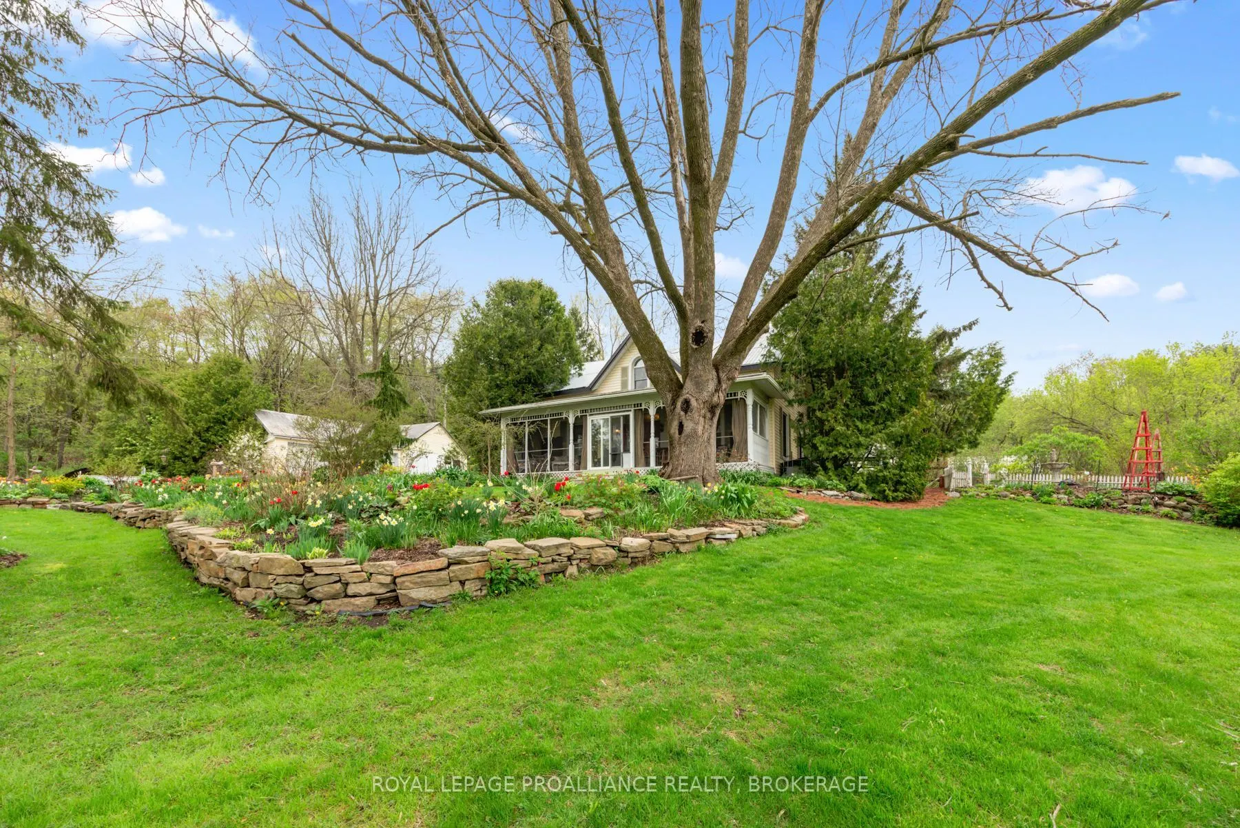 2078 Sunbury Road