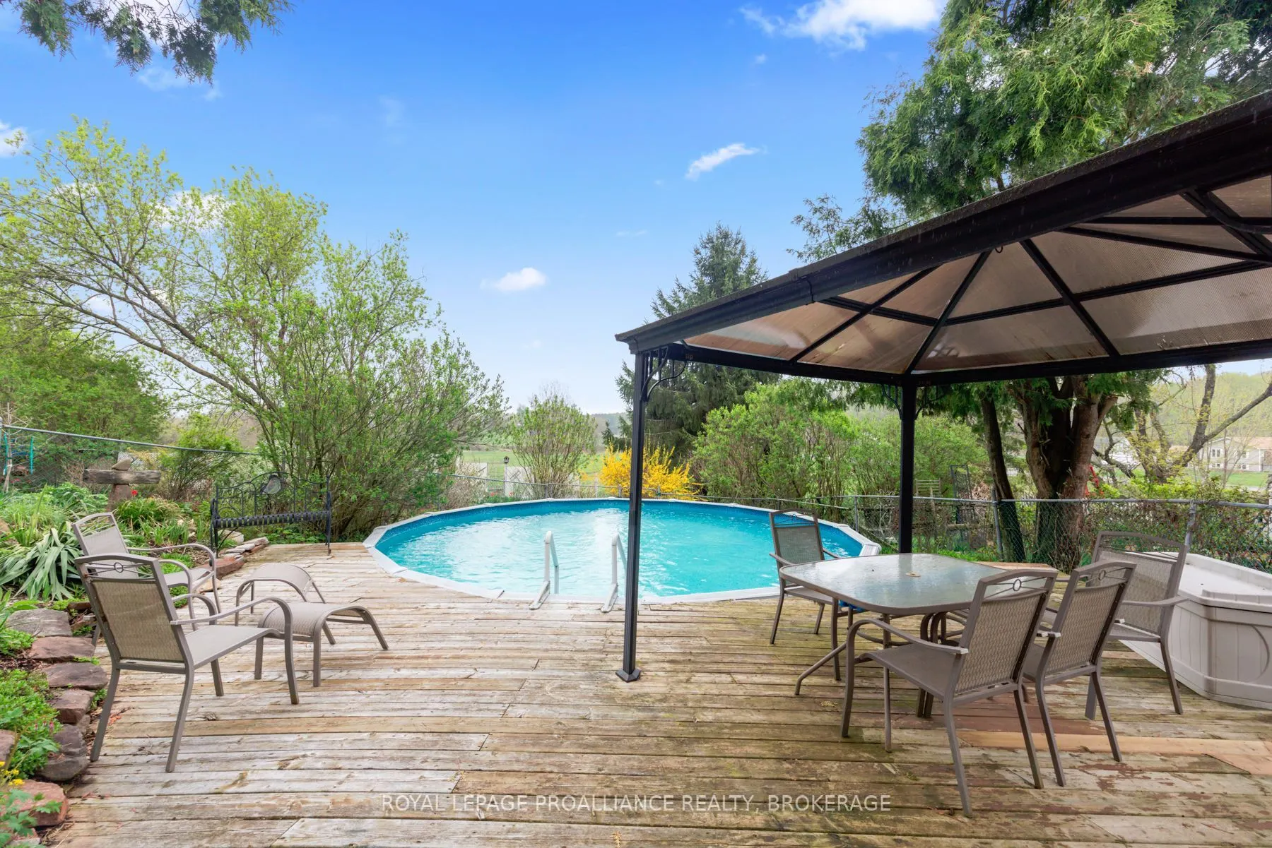 2078 Sunbury Road