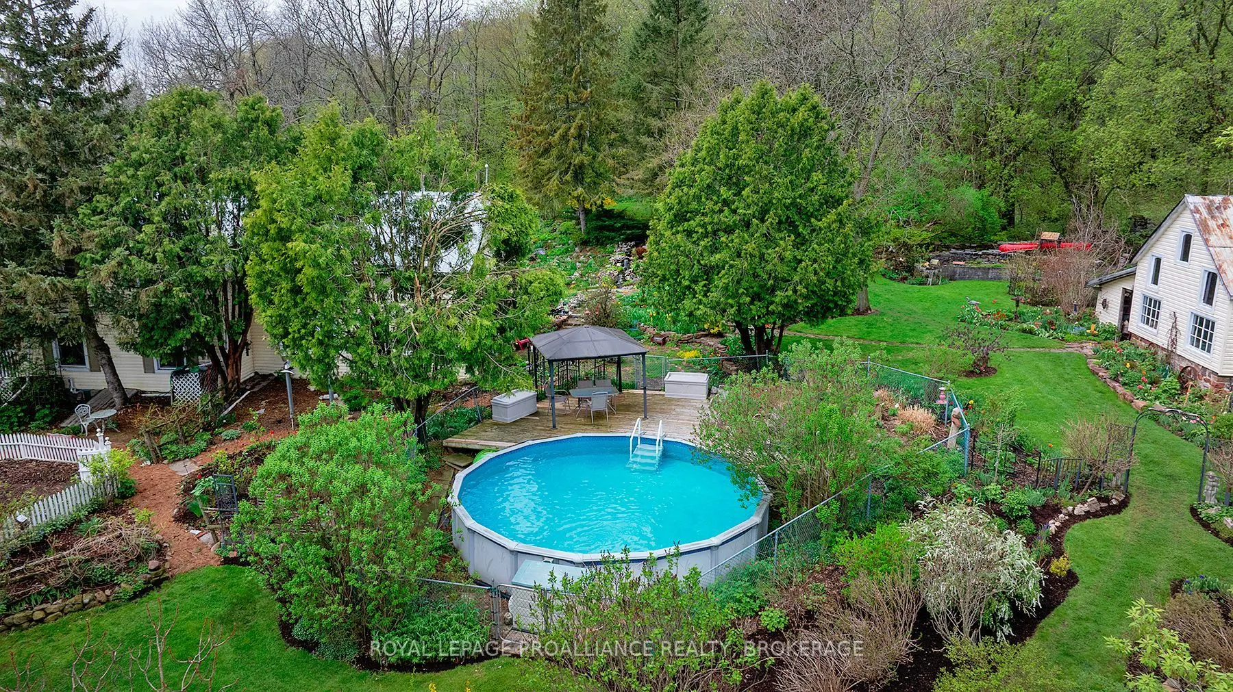 2078 Sunbury Road