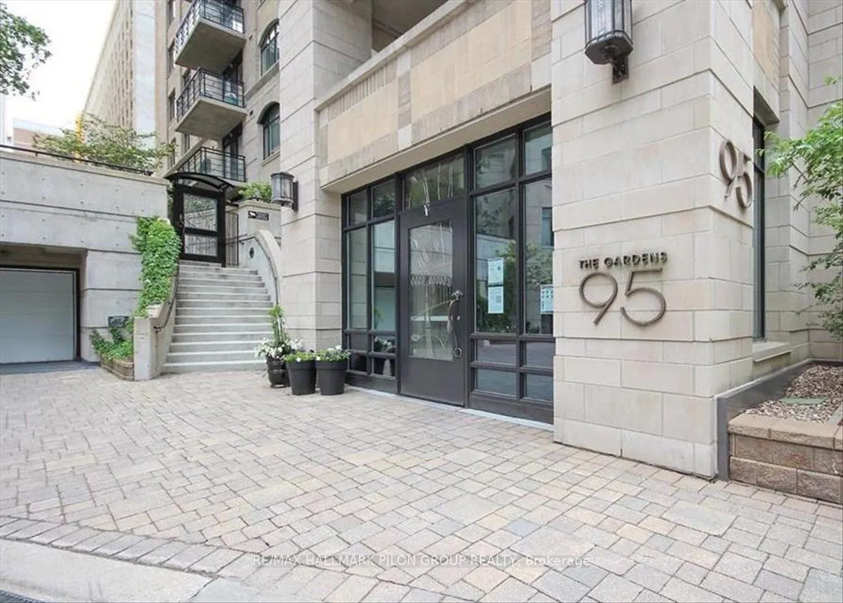 95 Bronson Avenue, #1205