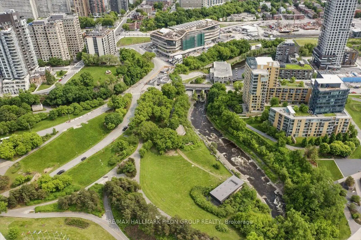 95 Bronson Avenue, #1205