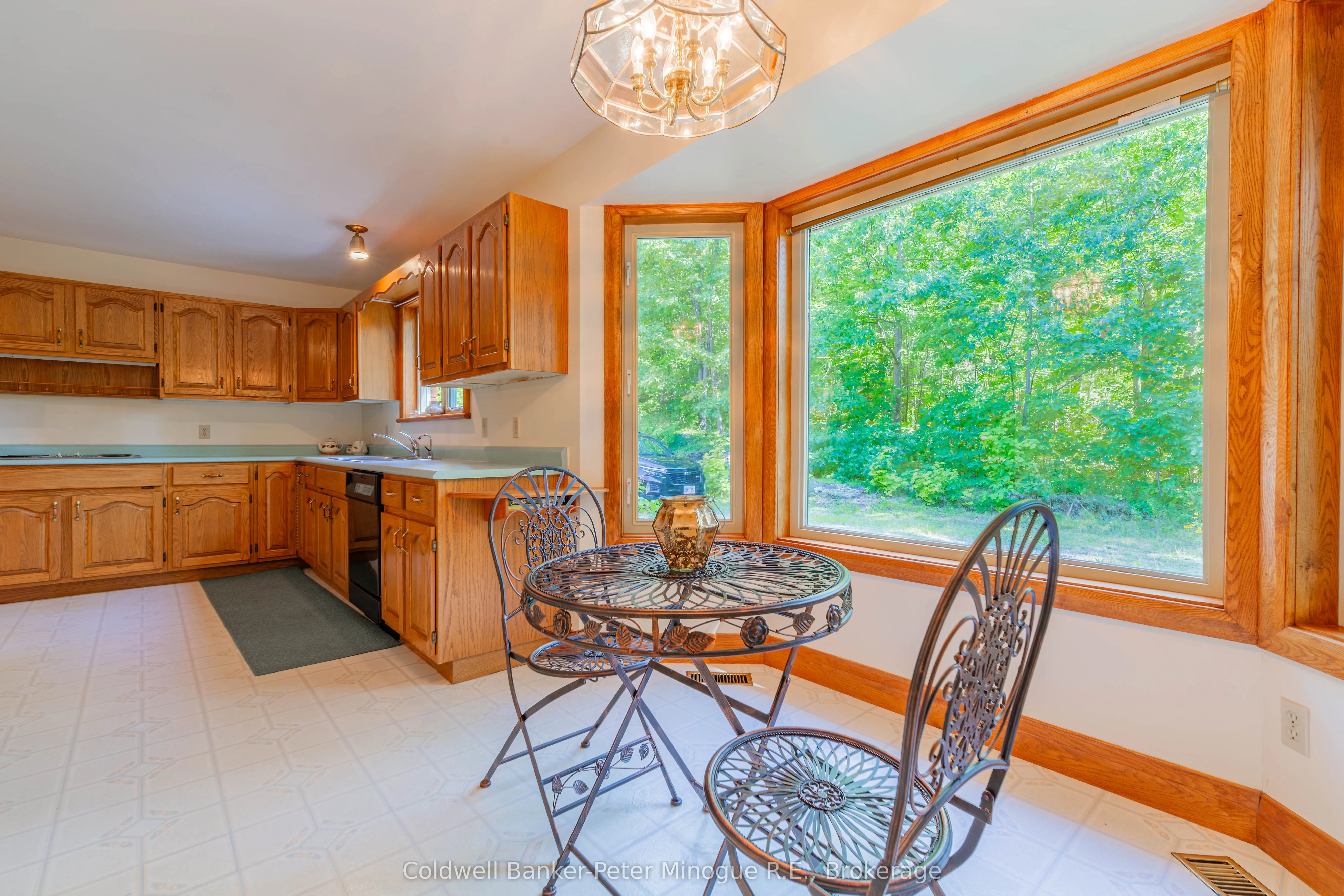 81 Hazelton Lane