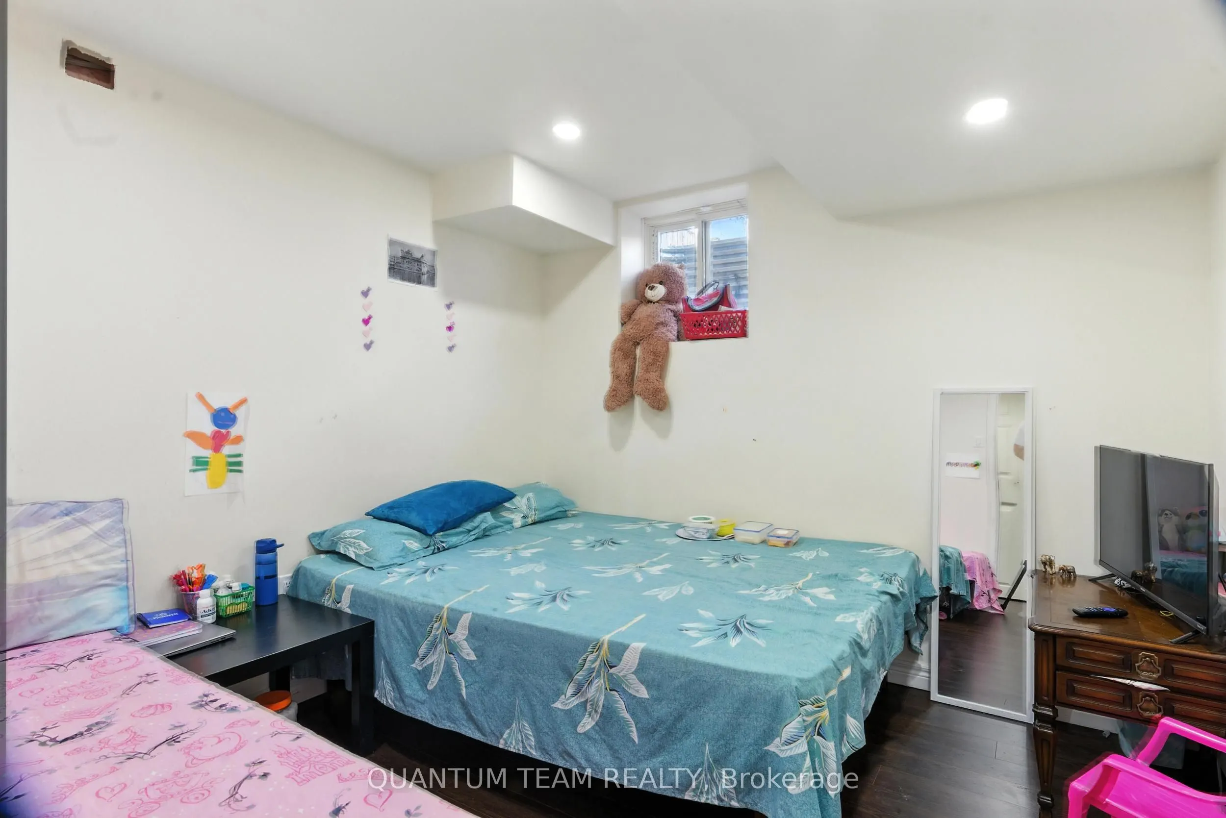 6159 Eaglewood Drive