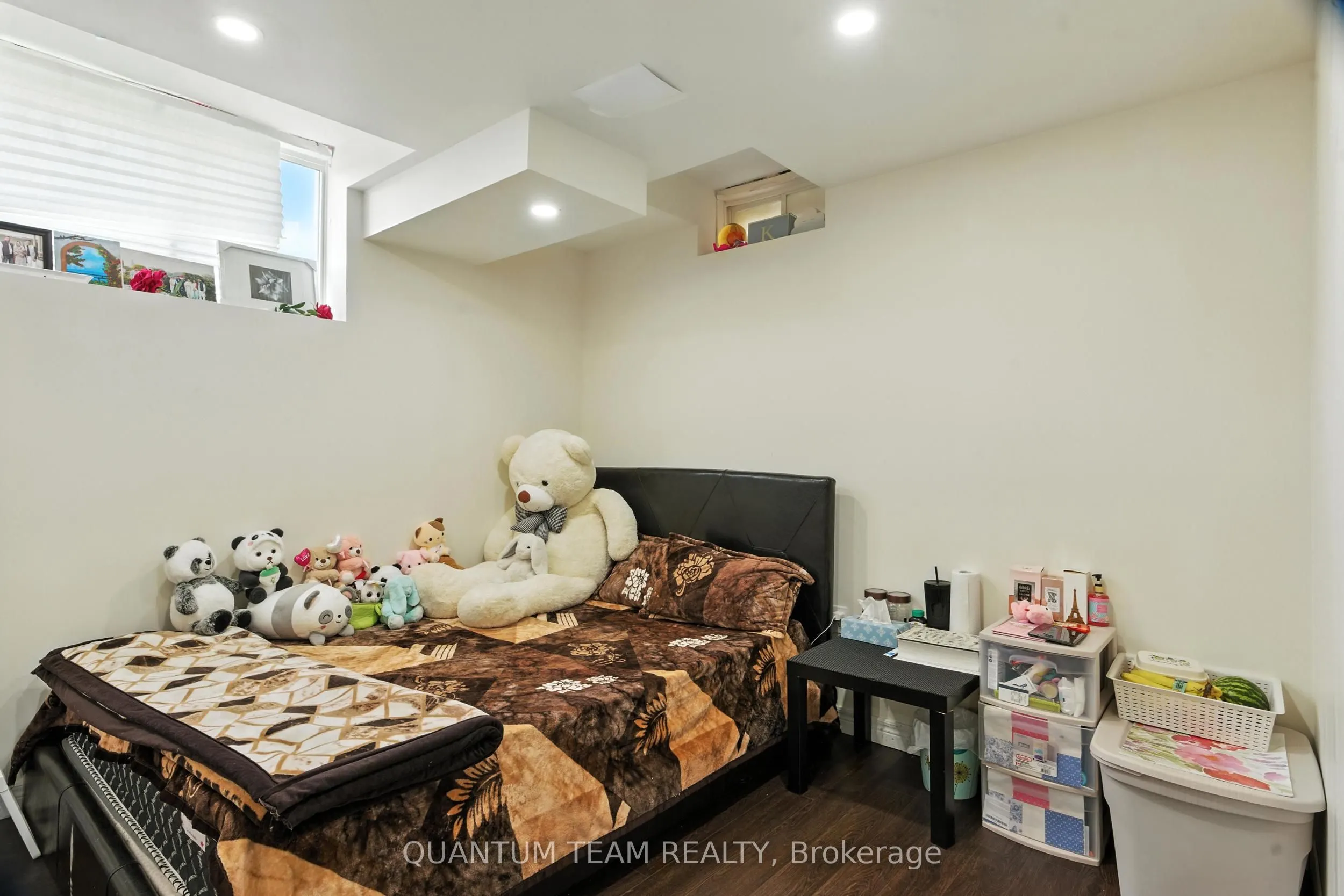 6159 Eaglewood Drive