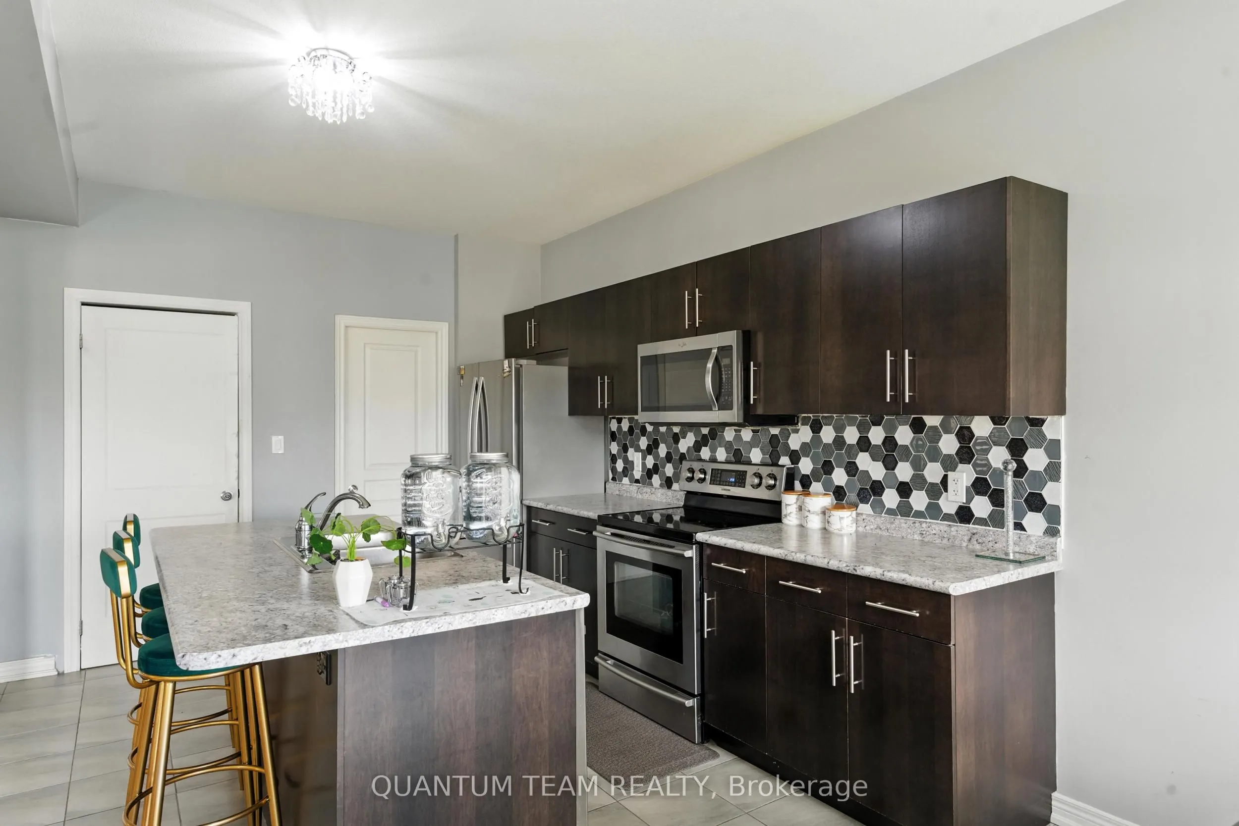 6159 Eaglewood Drive
