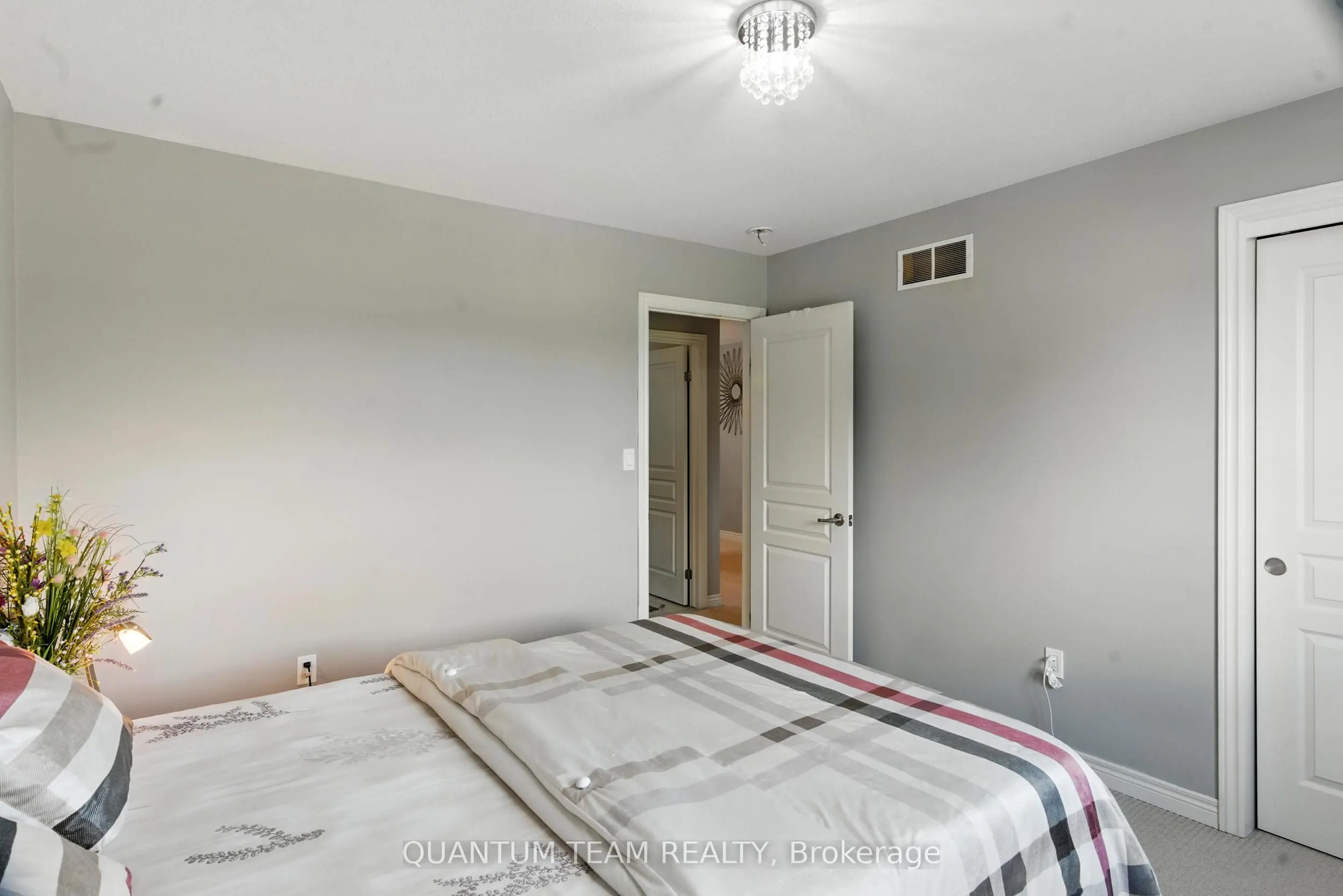 6159 Eaglewood Drive
