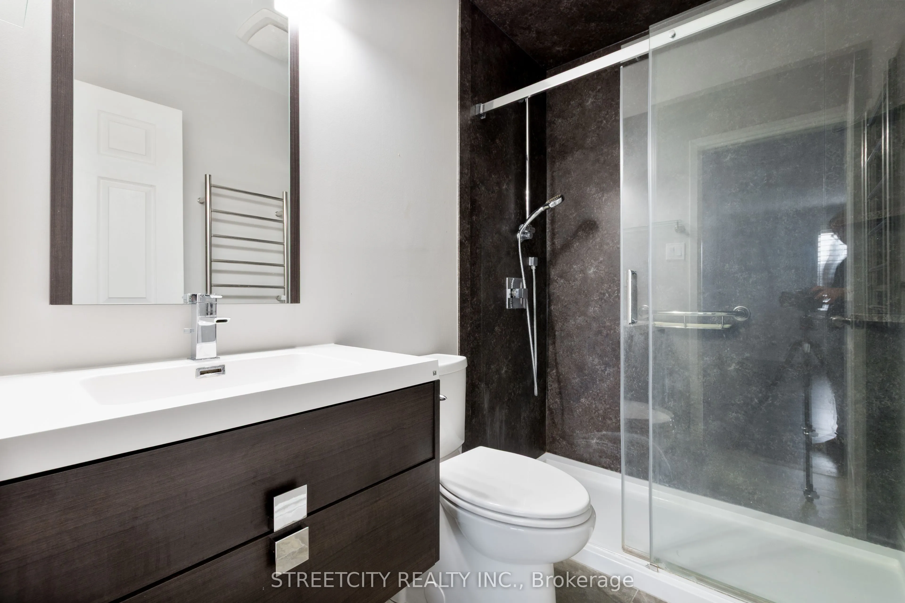 500 Talbot Street, #1203