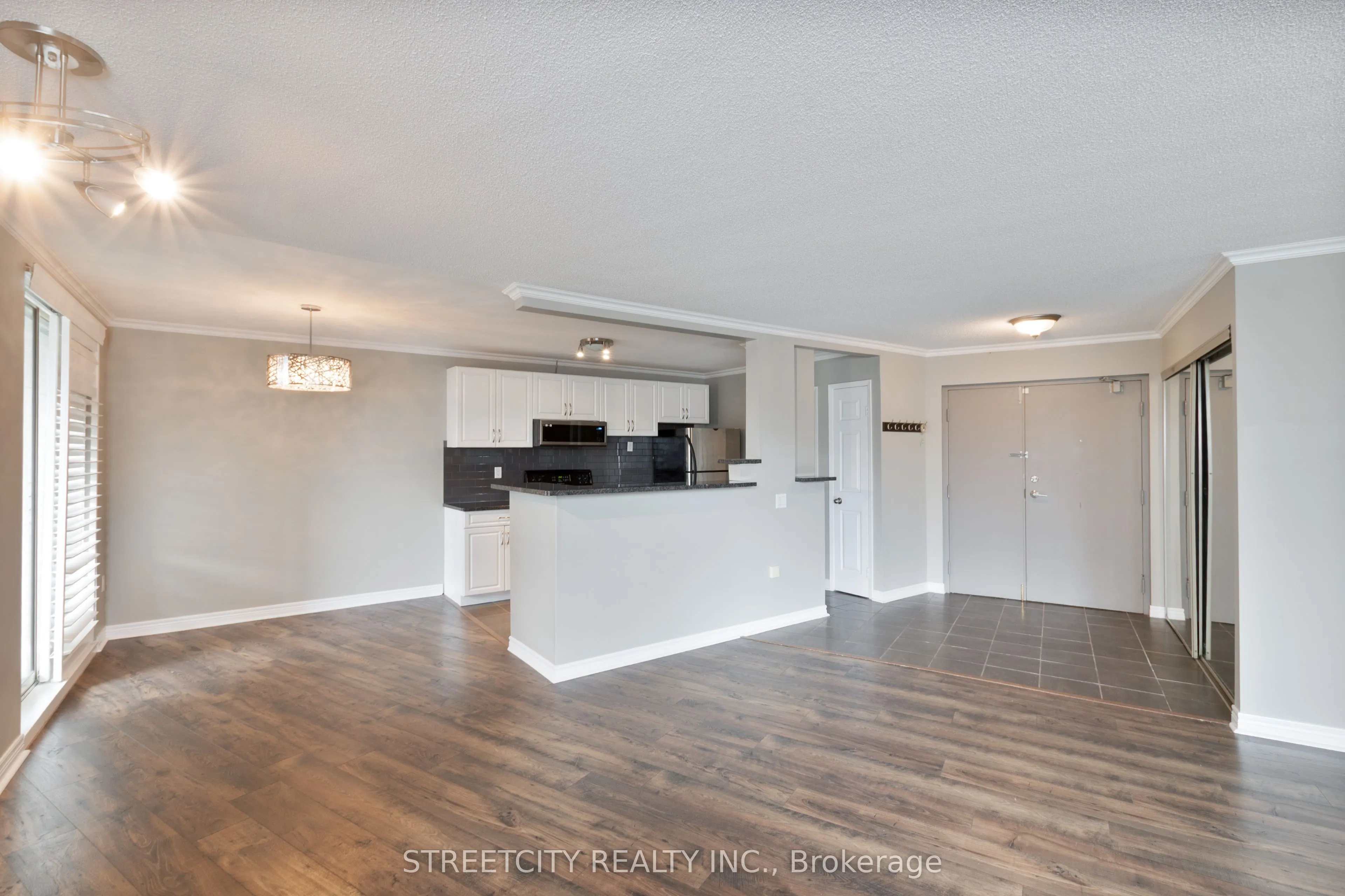 500 Talbot Street, #1203