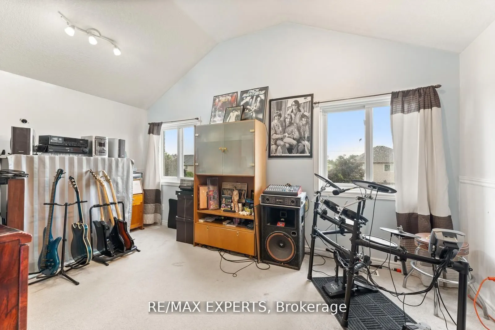 56 Steepleridge Street