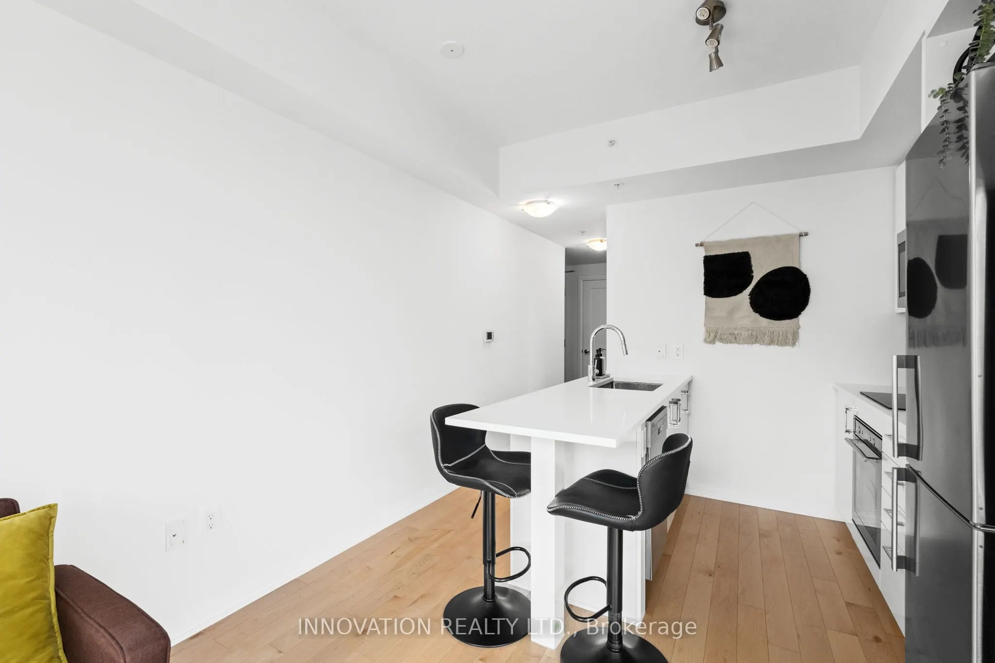 805 Carling Avenue, #701