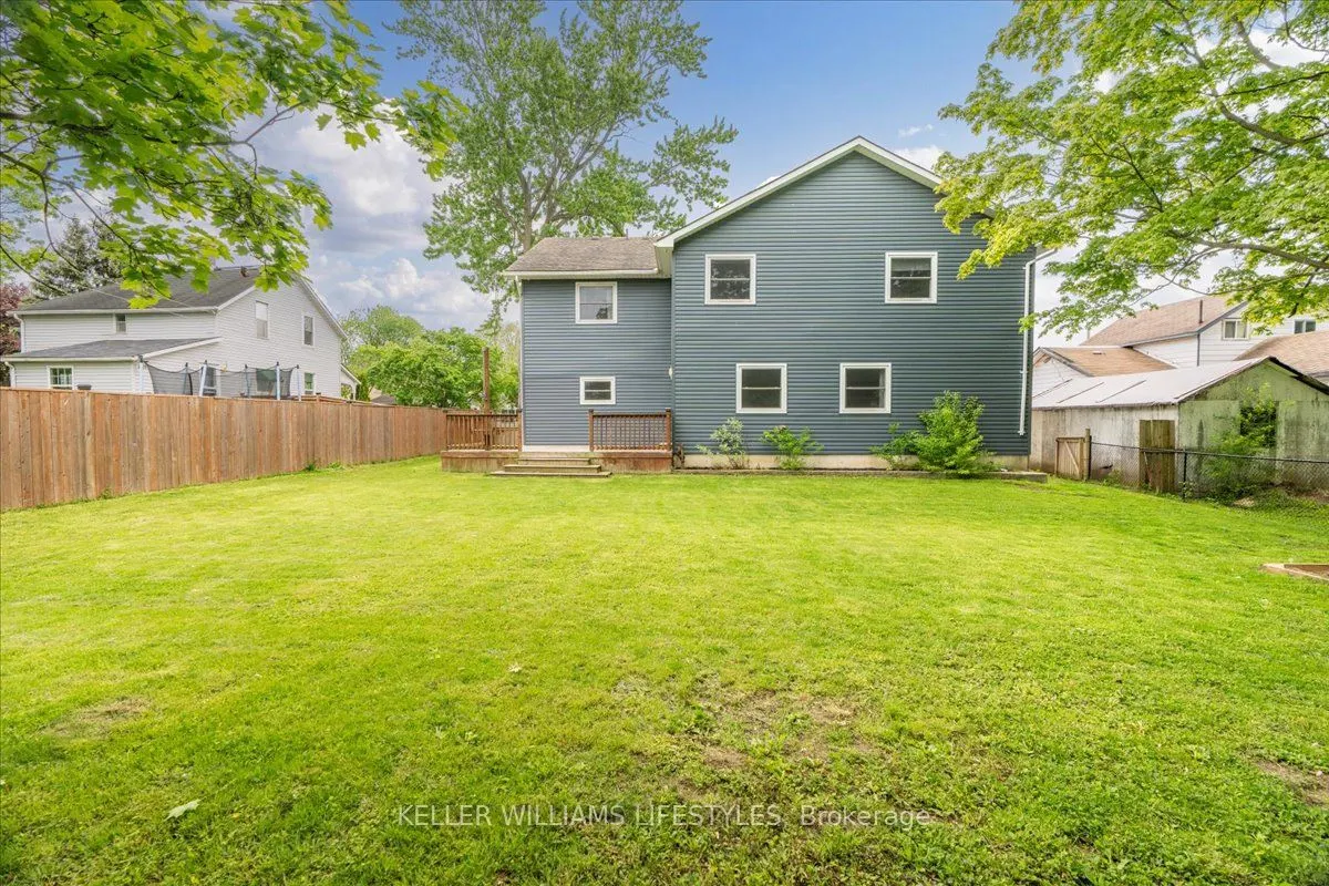 583 ST.CLAIR Street