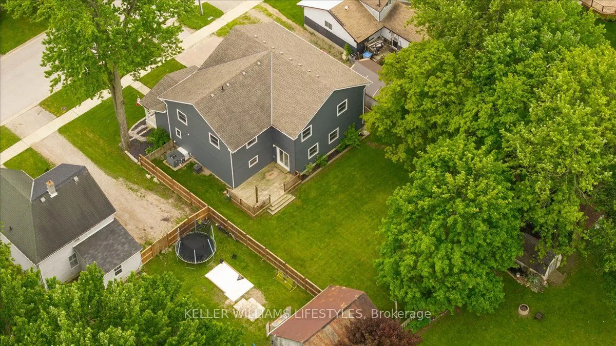 583 ST.CLAIR Street