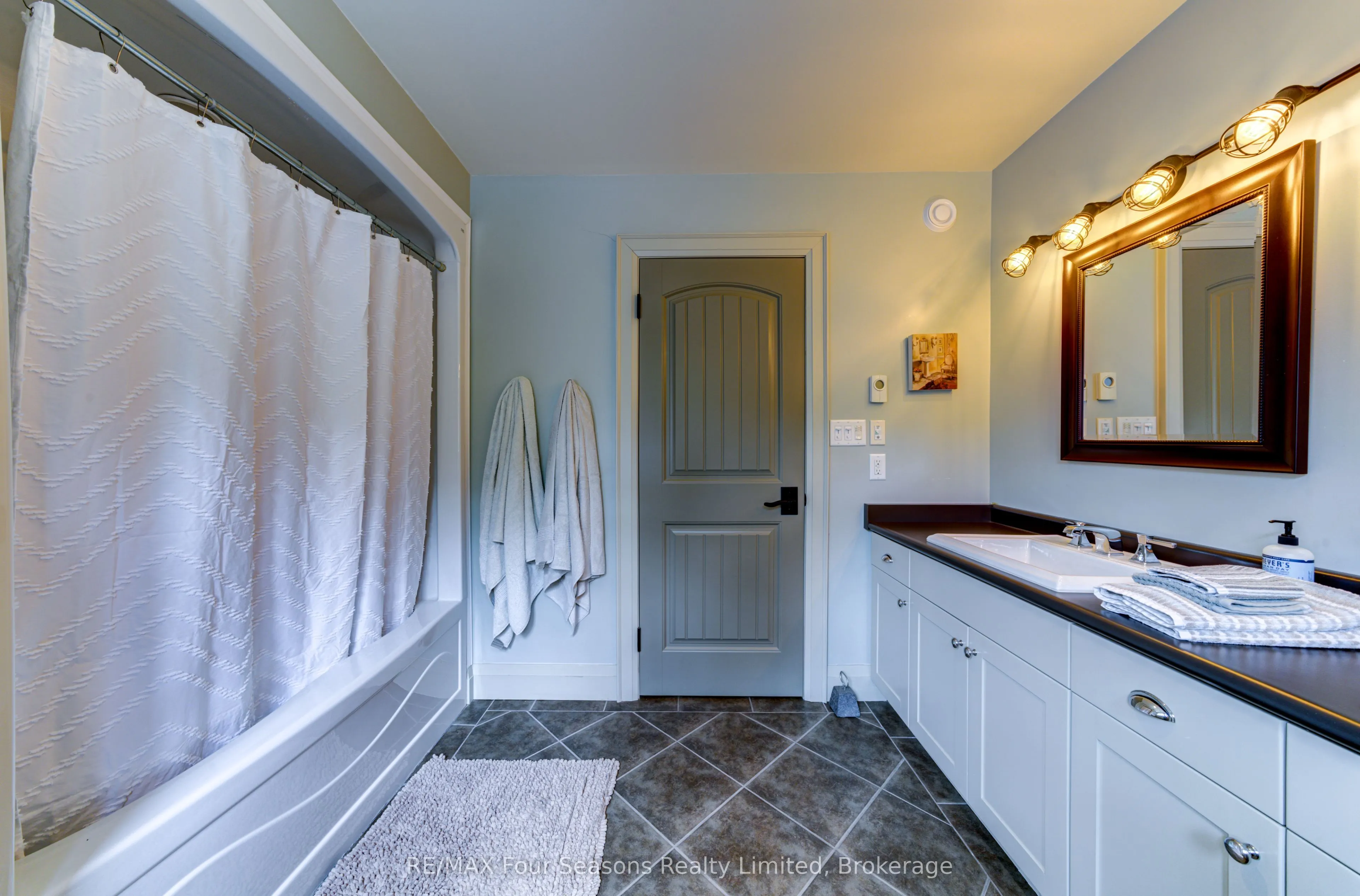 177 Osprey Heights