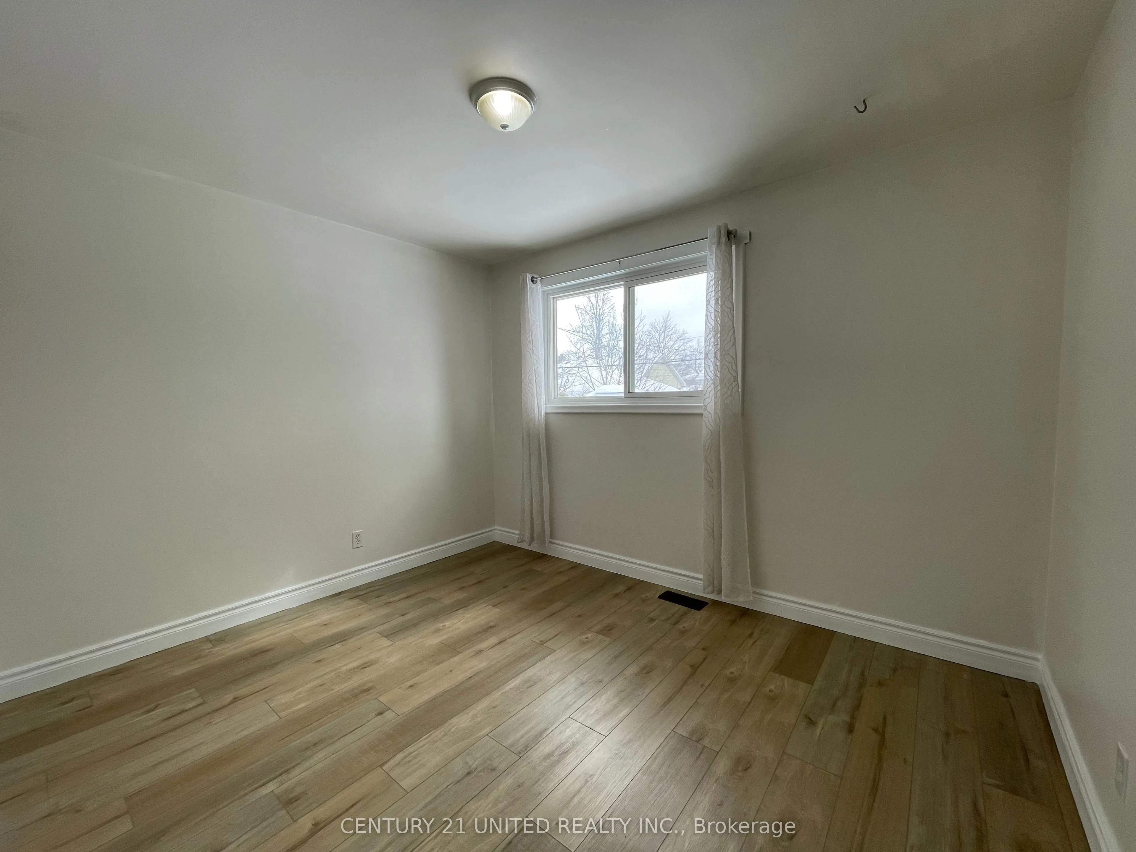 431 O'Connell Road, #UPPER