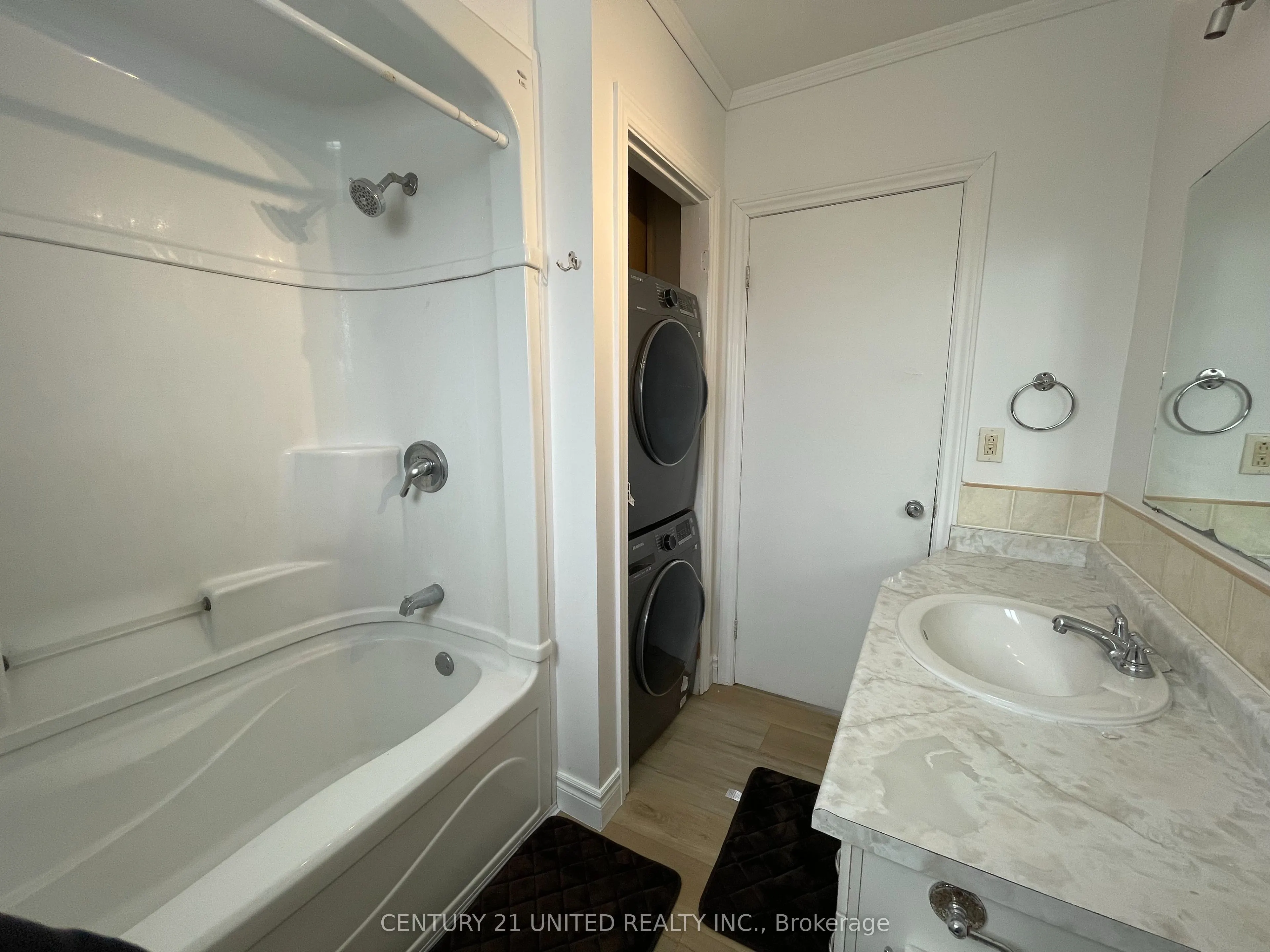 431 O'Connell Road, #UPPER