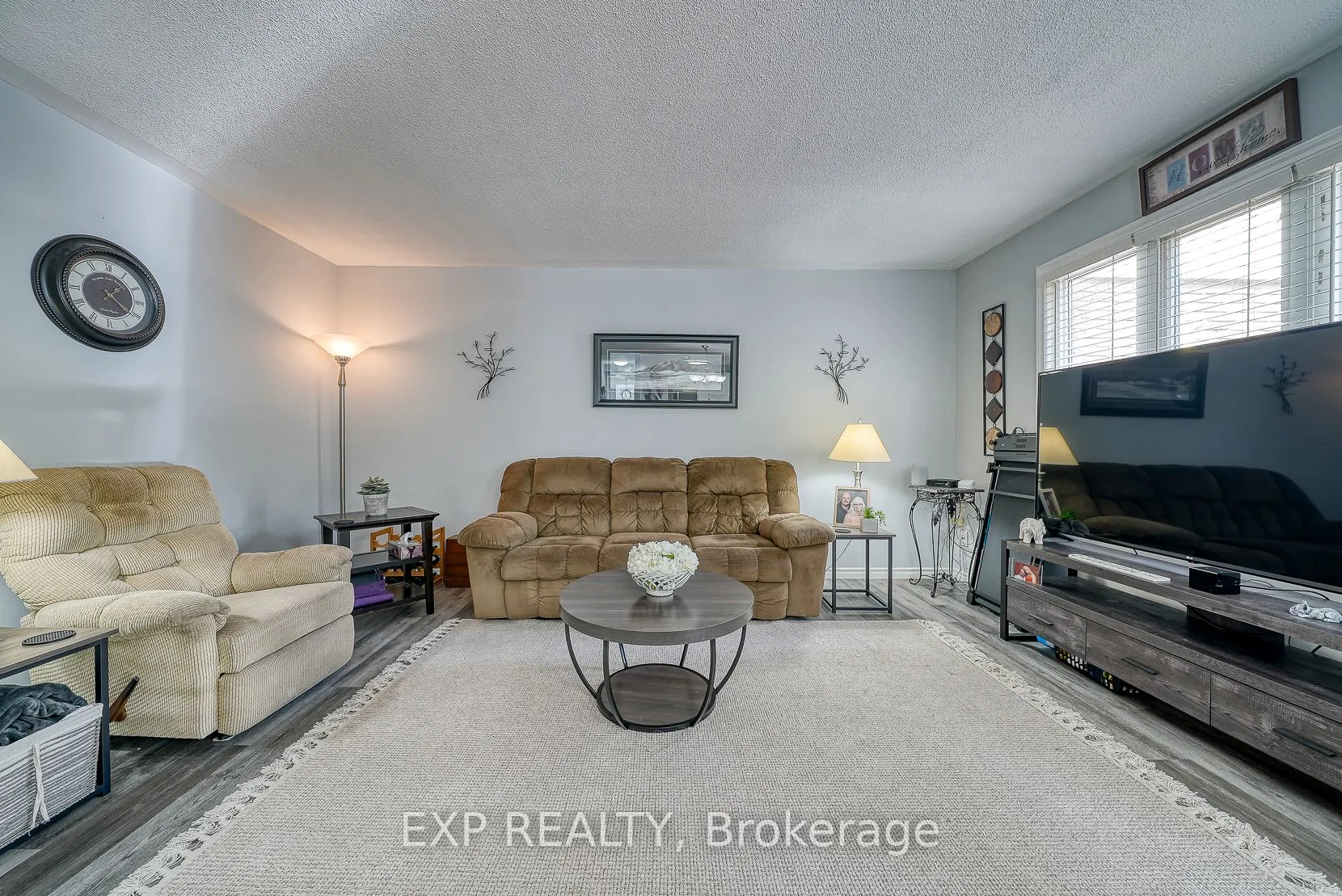 230 Clarke Road N, #186
