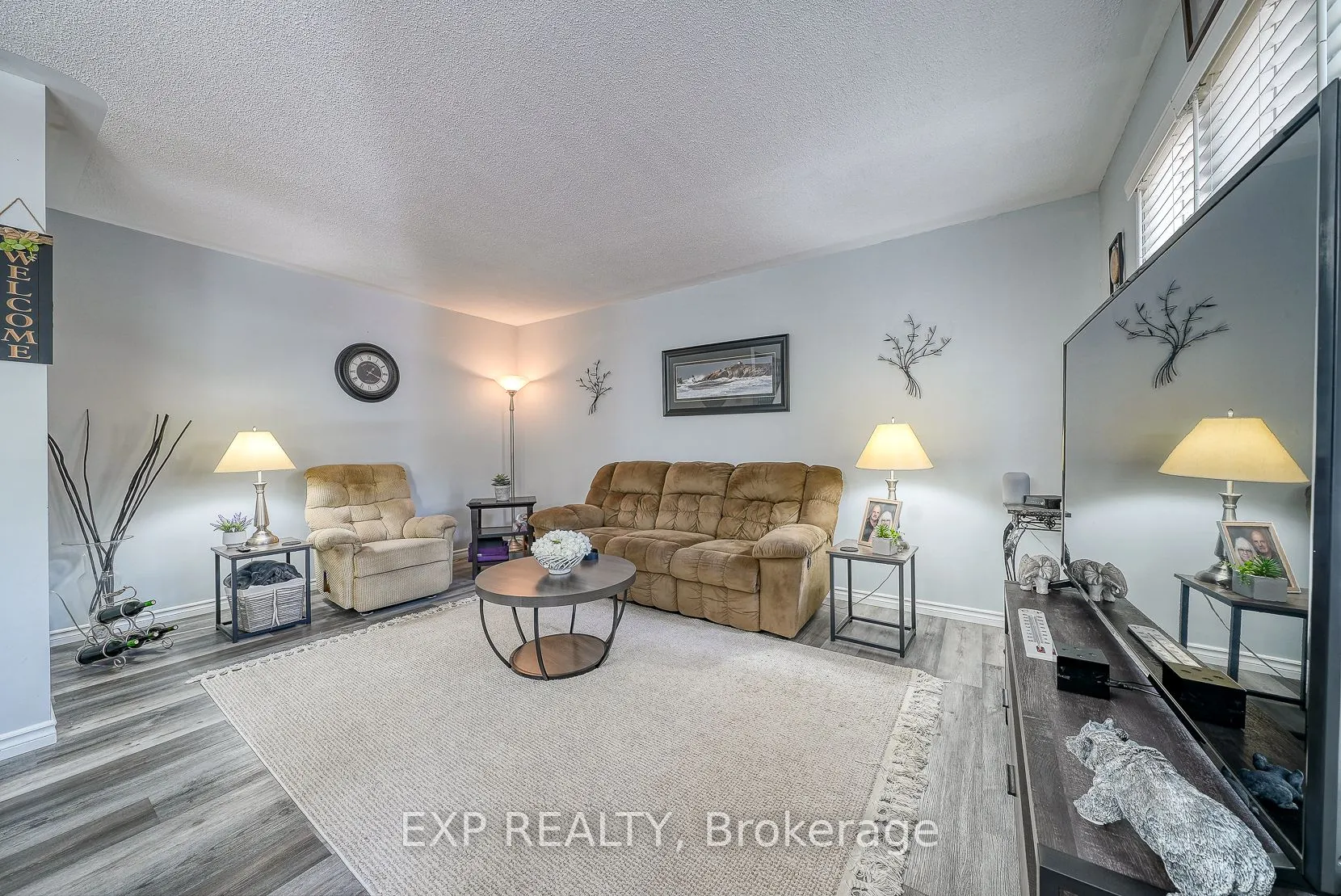 230 Clarke Road N, #186
