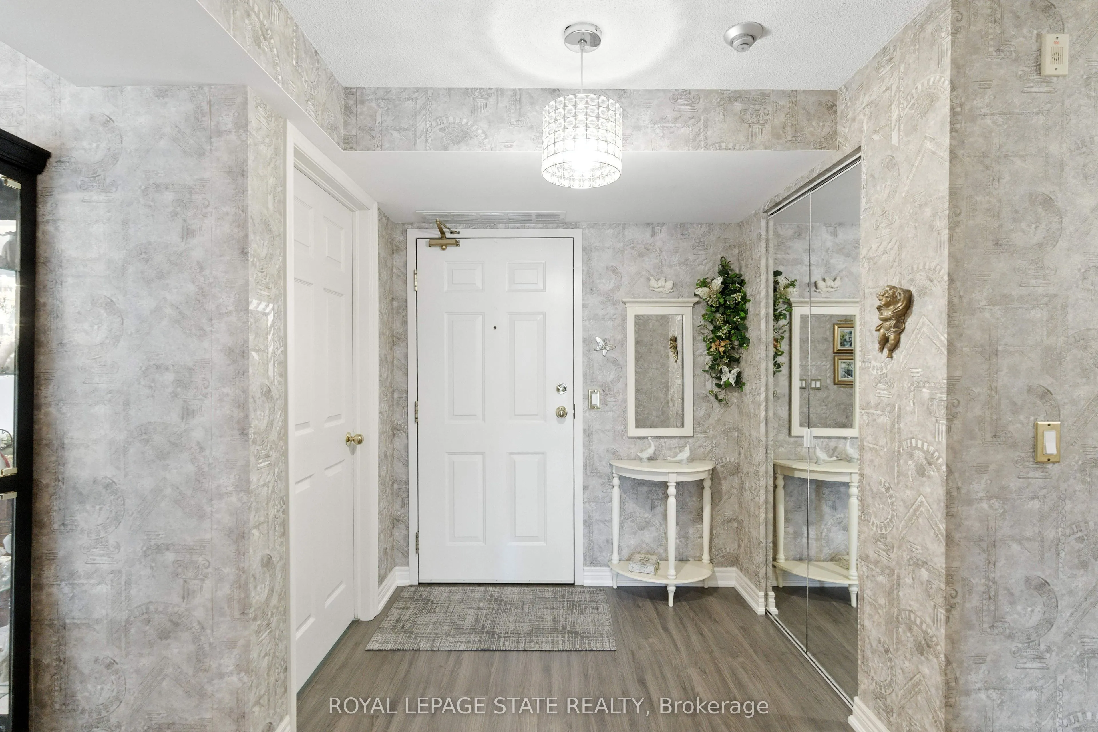 980 Golf Links Road, #101