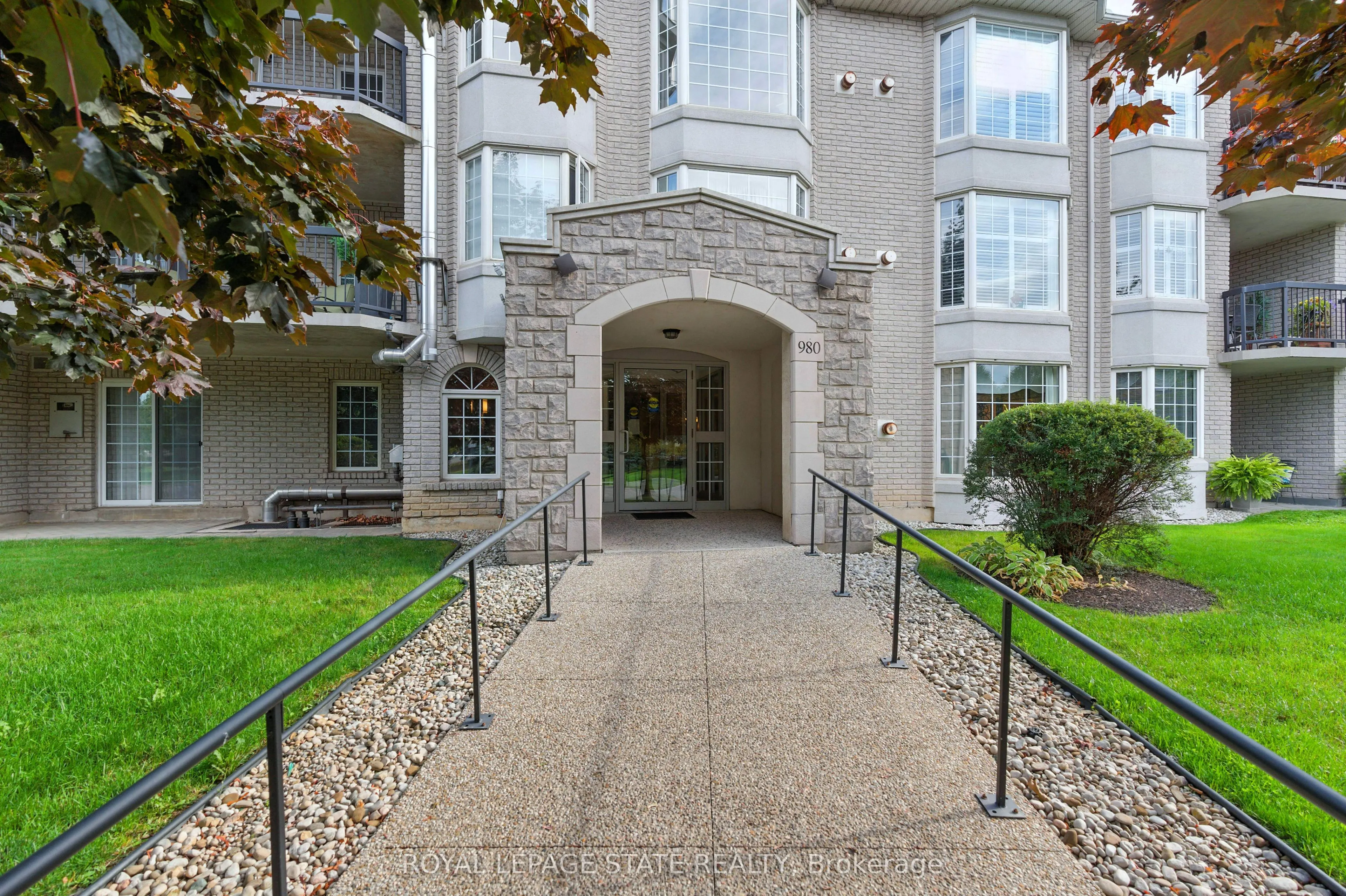 980 Golf Links Road, #101