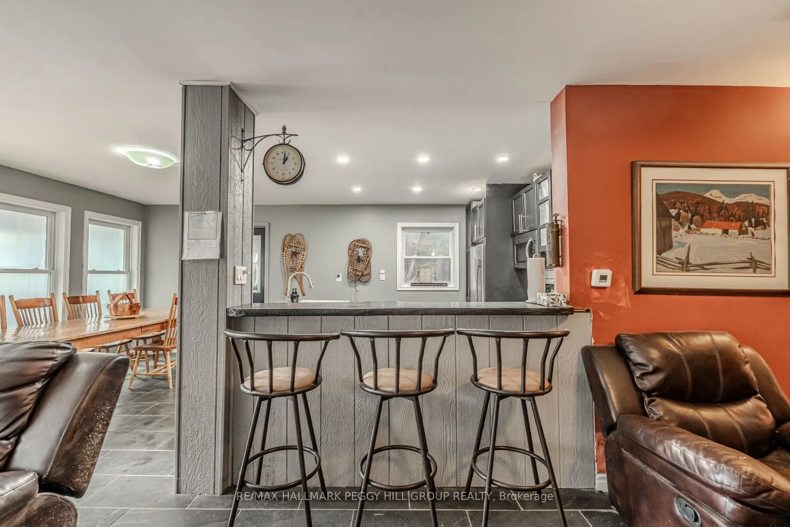 4 Clover Court