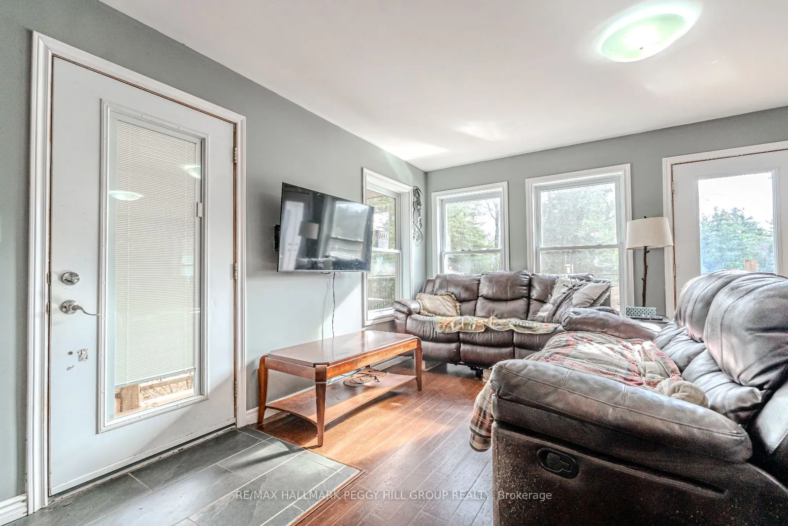 4 Clover Court