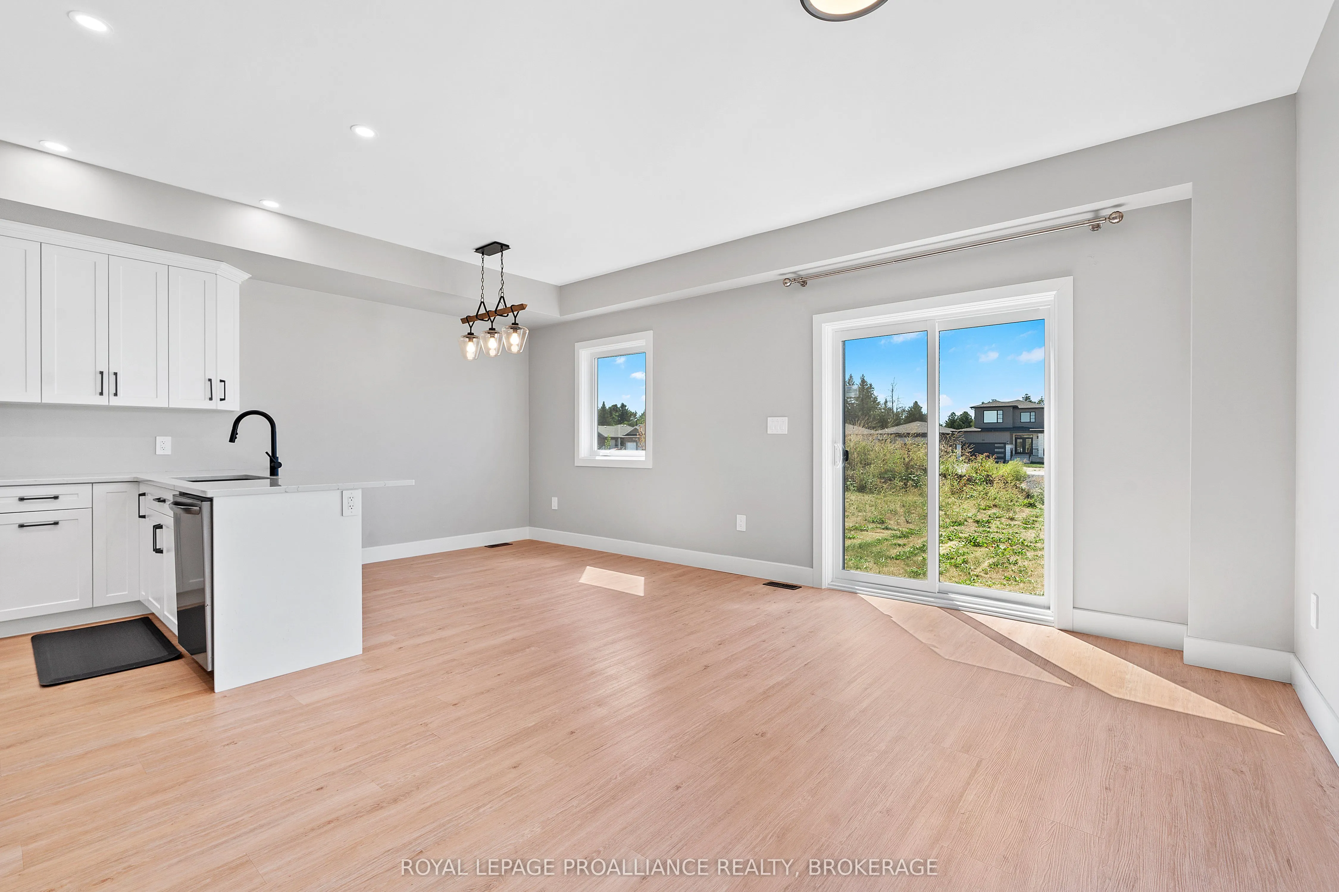 12 Dusenbury Crescent