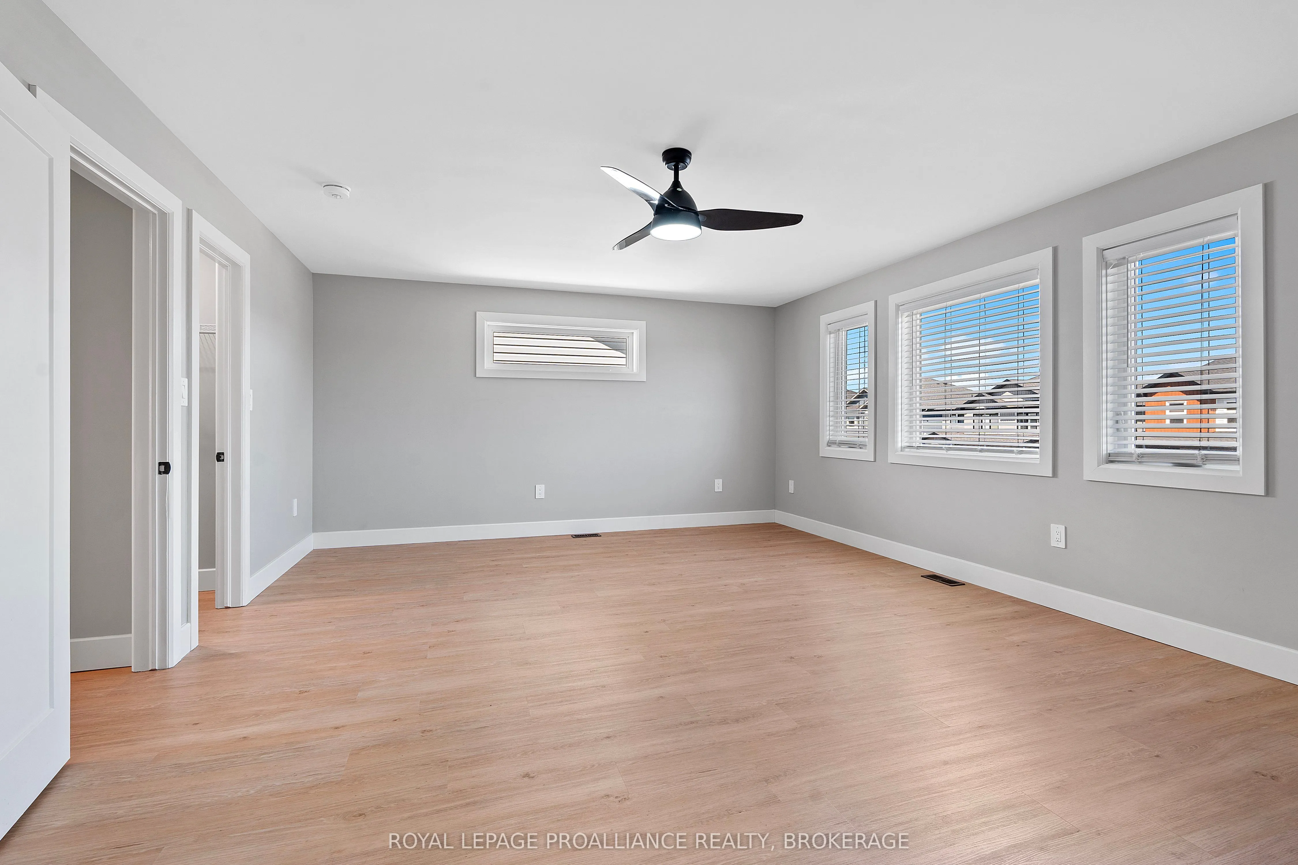 12 Dusenbury Crescent