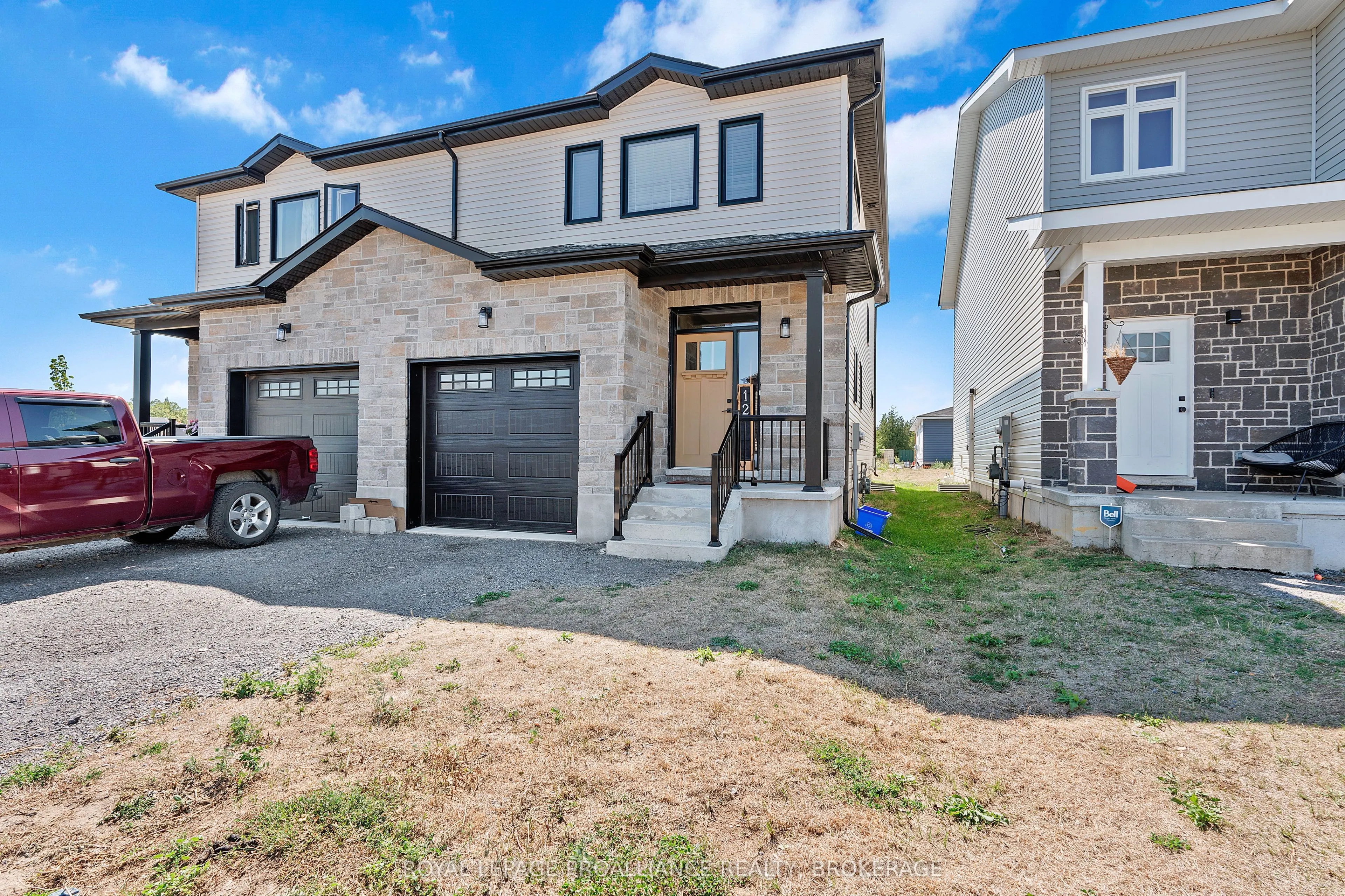 12 Dusenbury Crescent