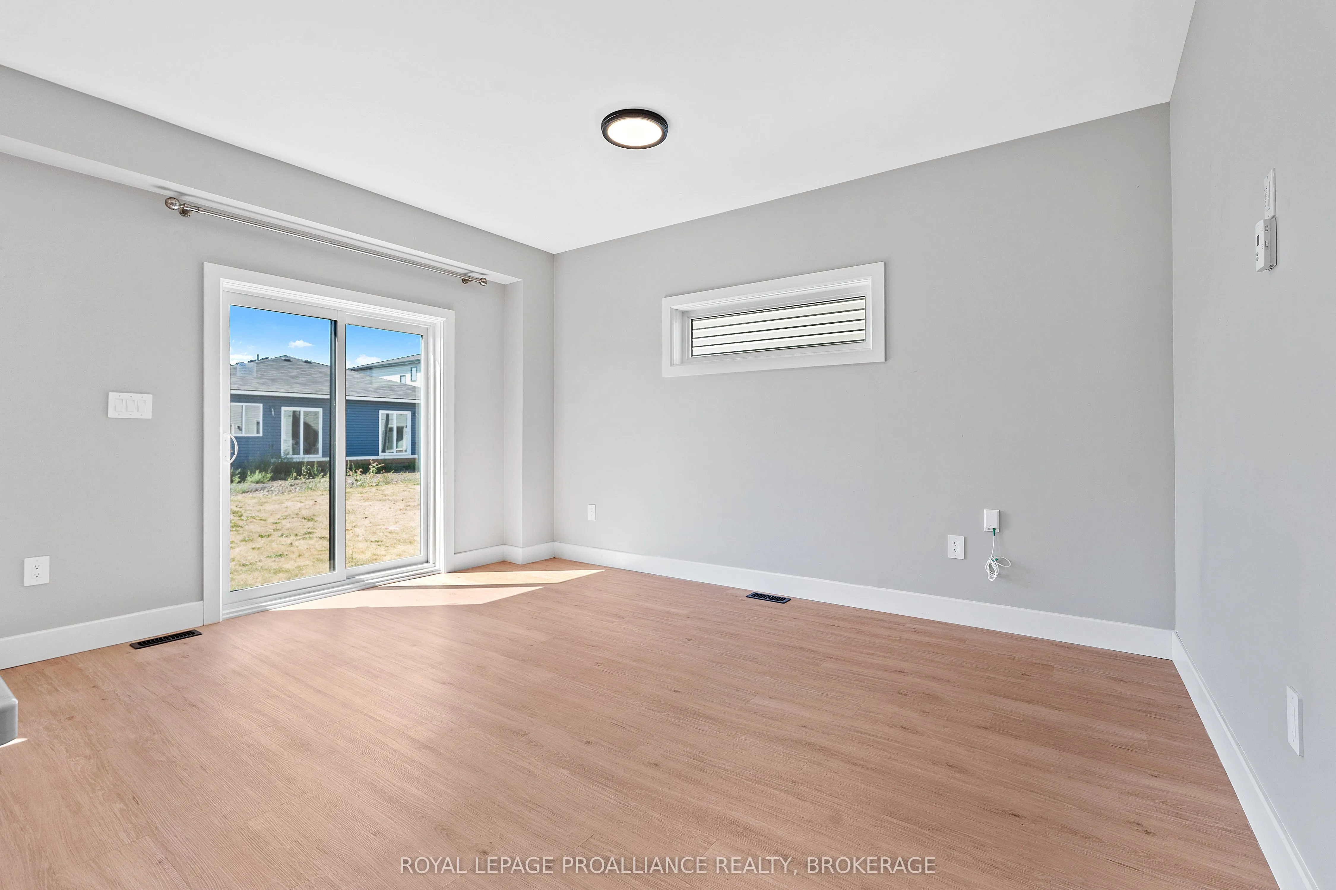 12 Dusenbury Crescent