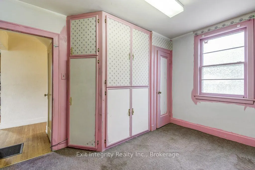 187 Edwin Street