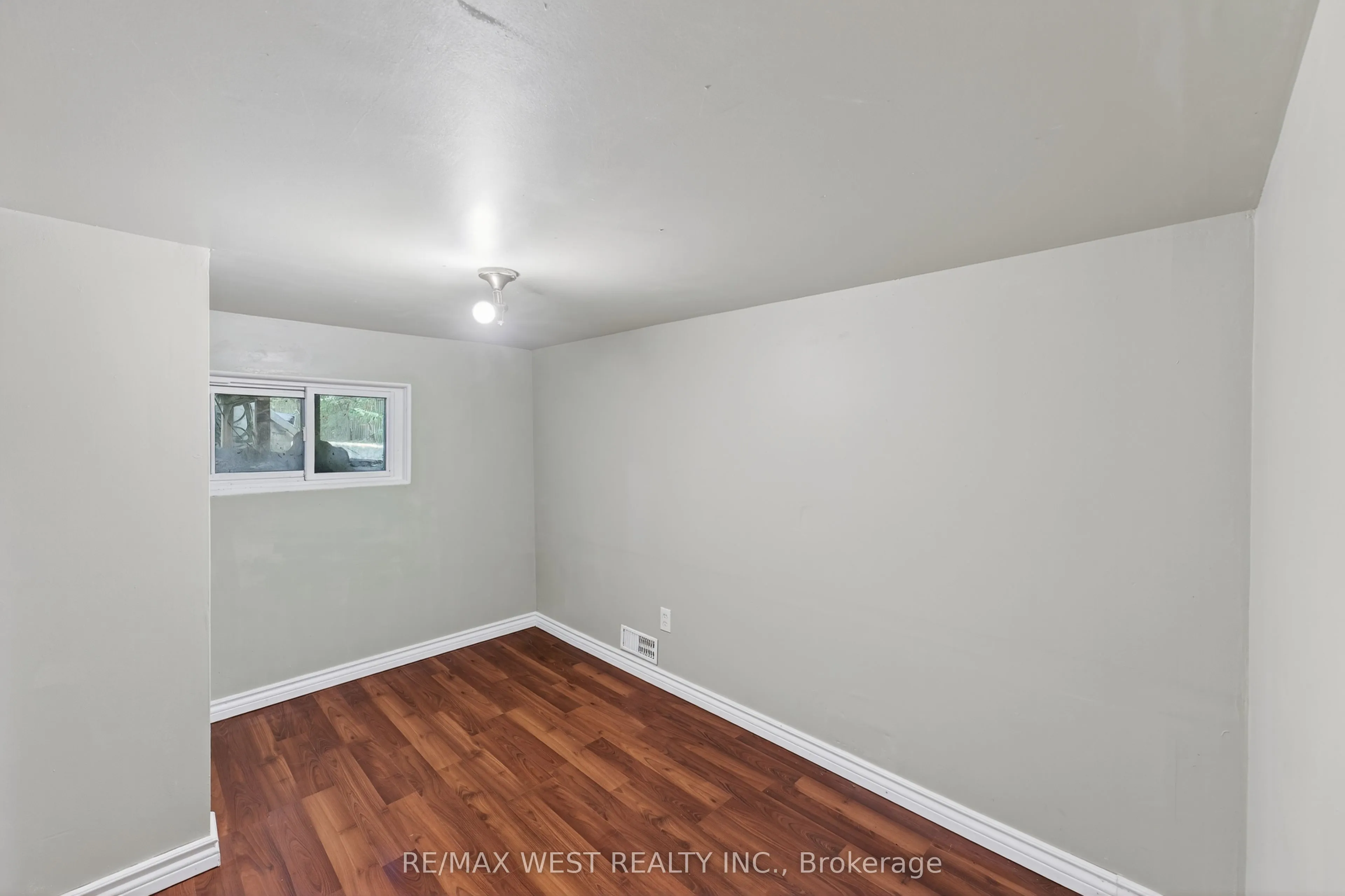 35 Kingscourt Avenue