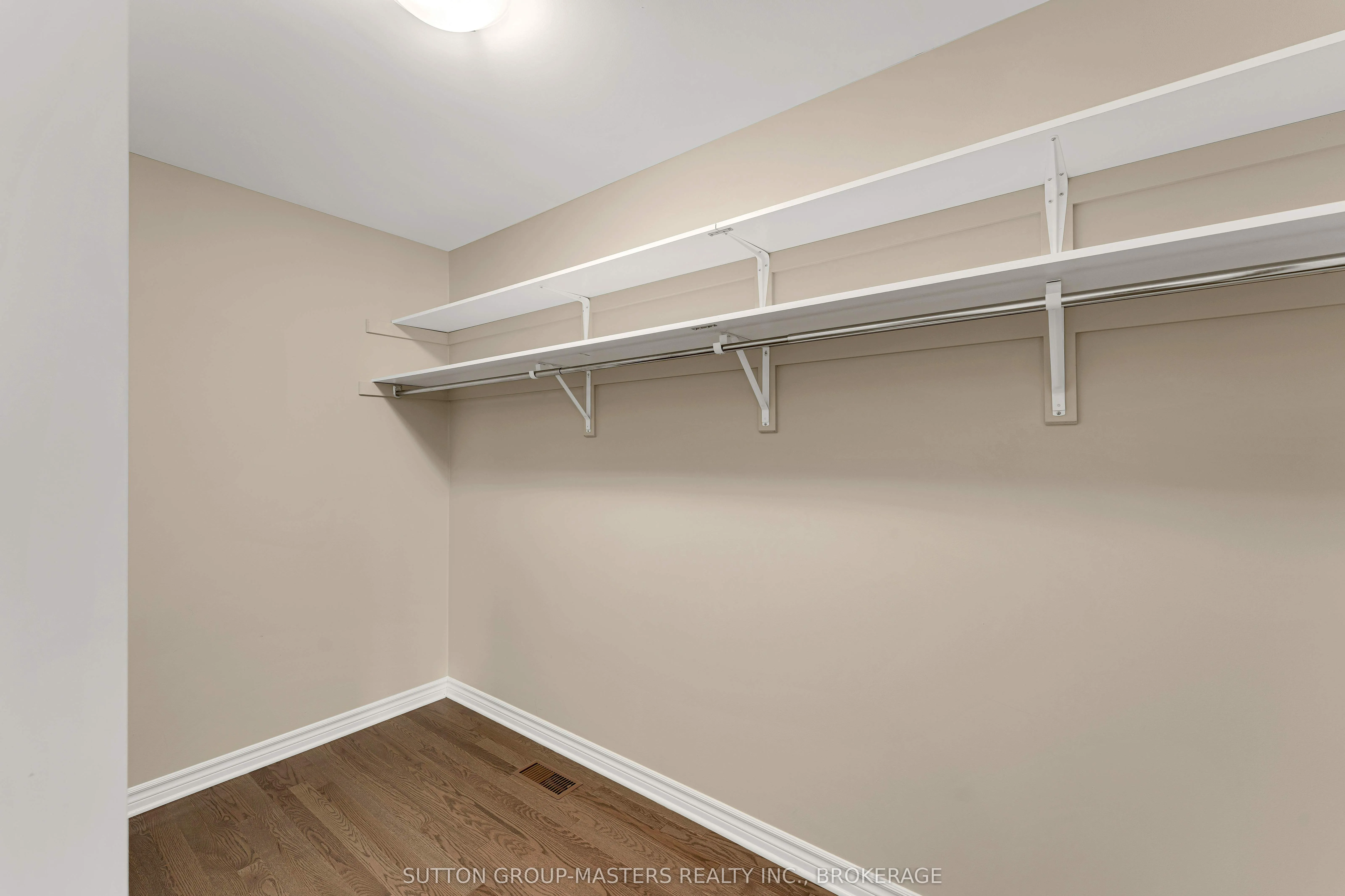 1099 Horizon Drive
