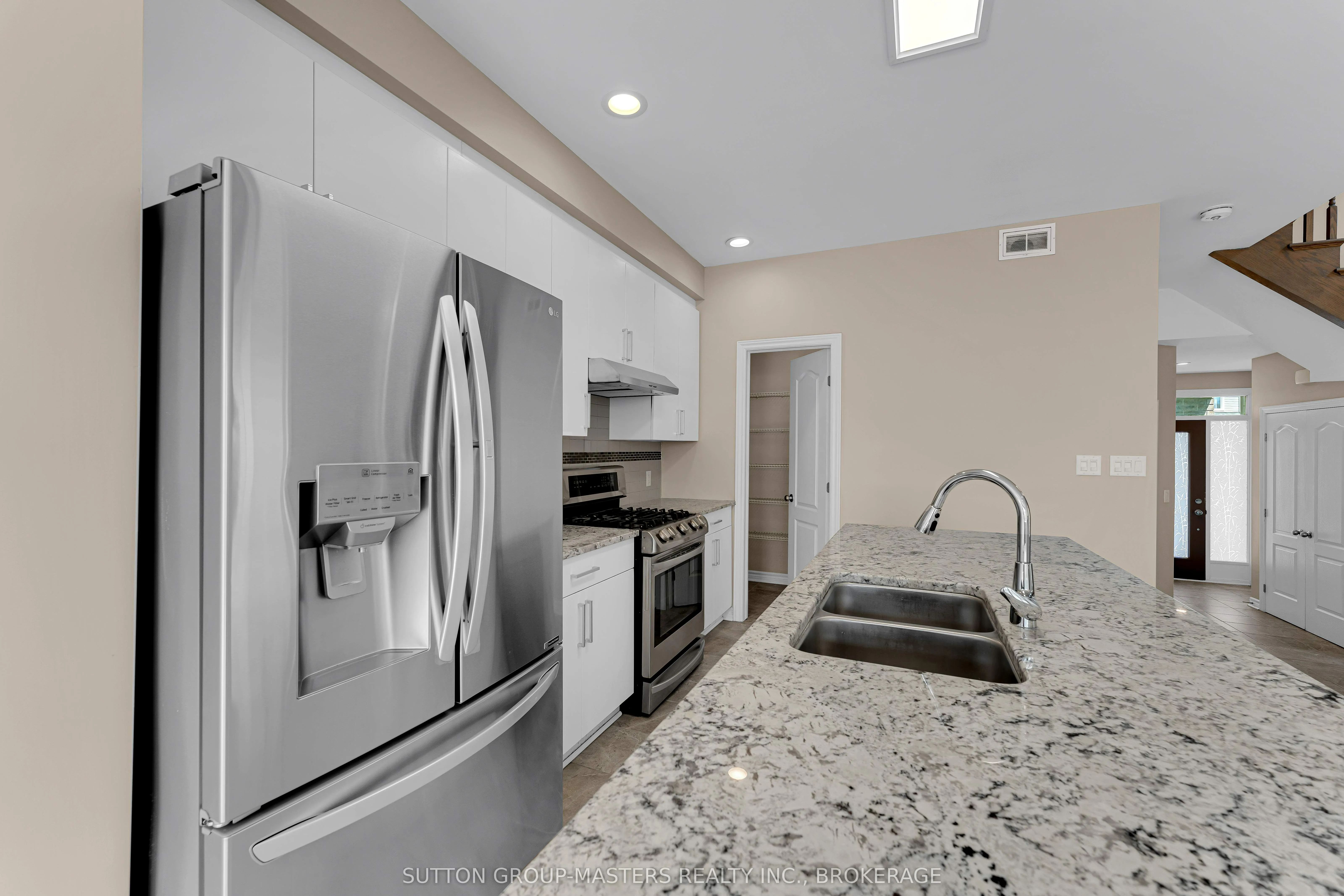 1099 Horizon Drive