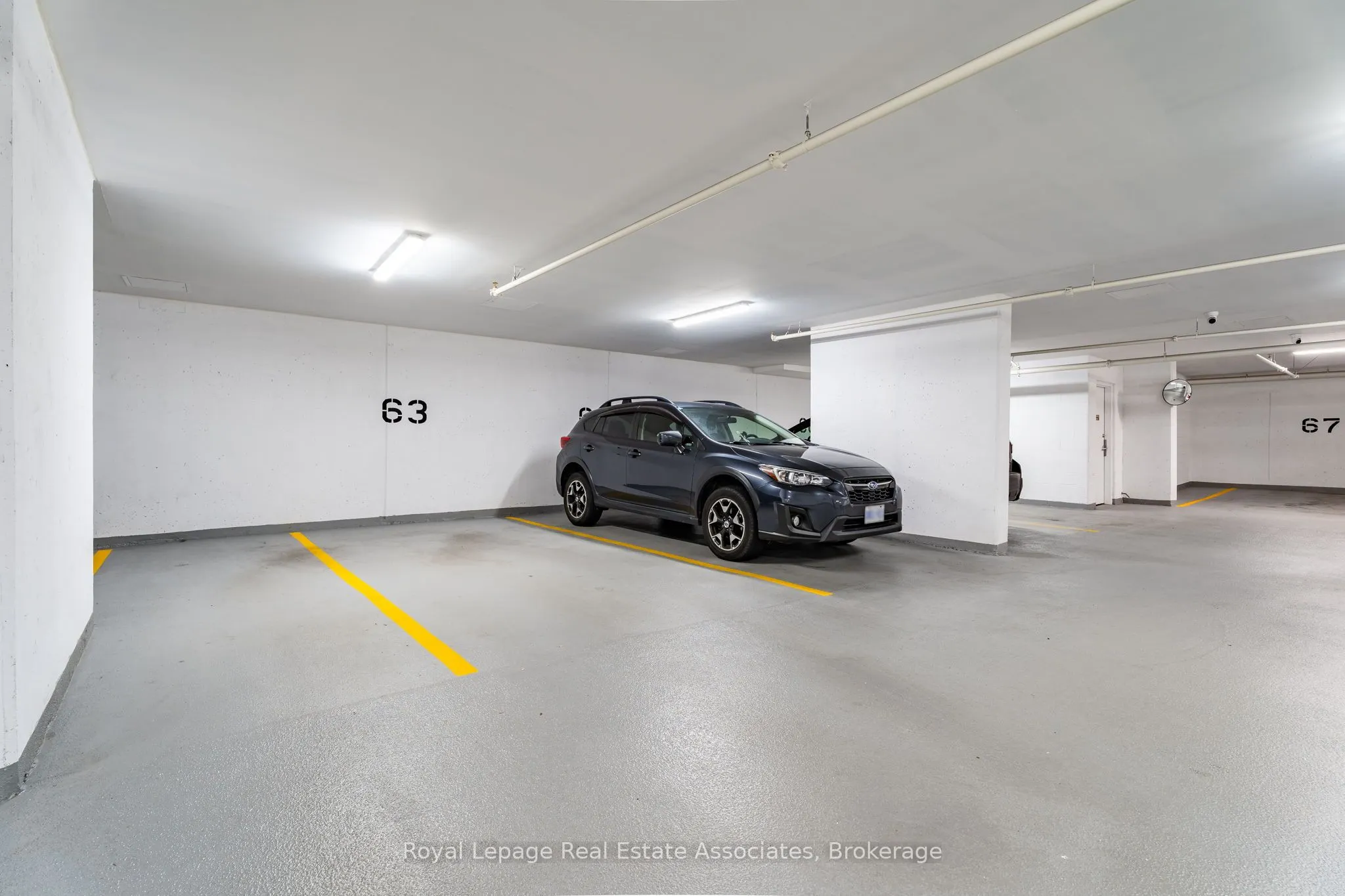 81 Robinson Street, #1106